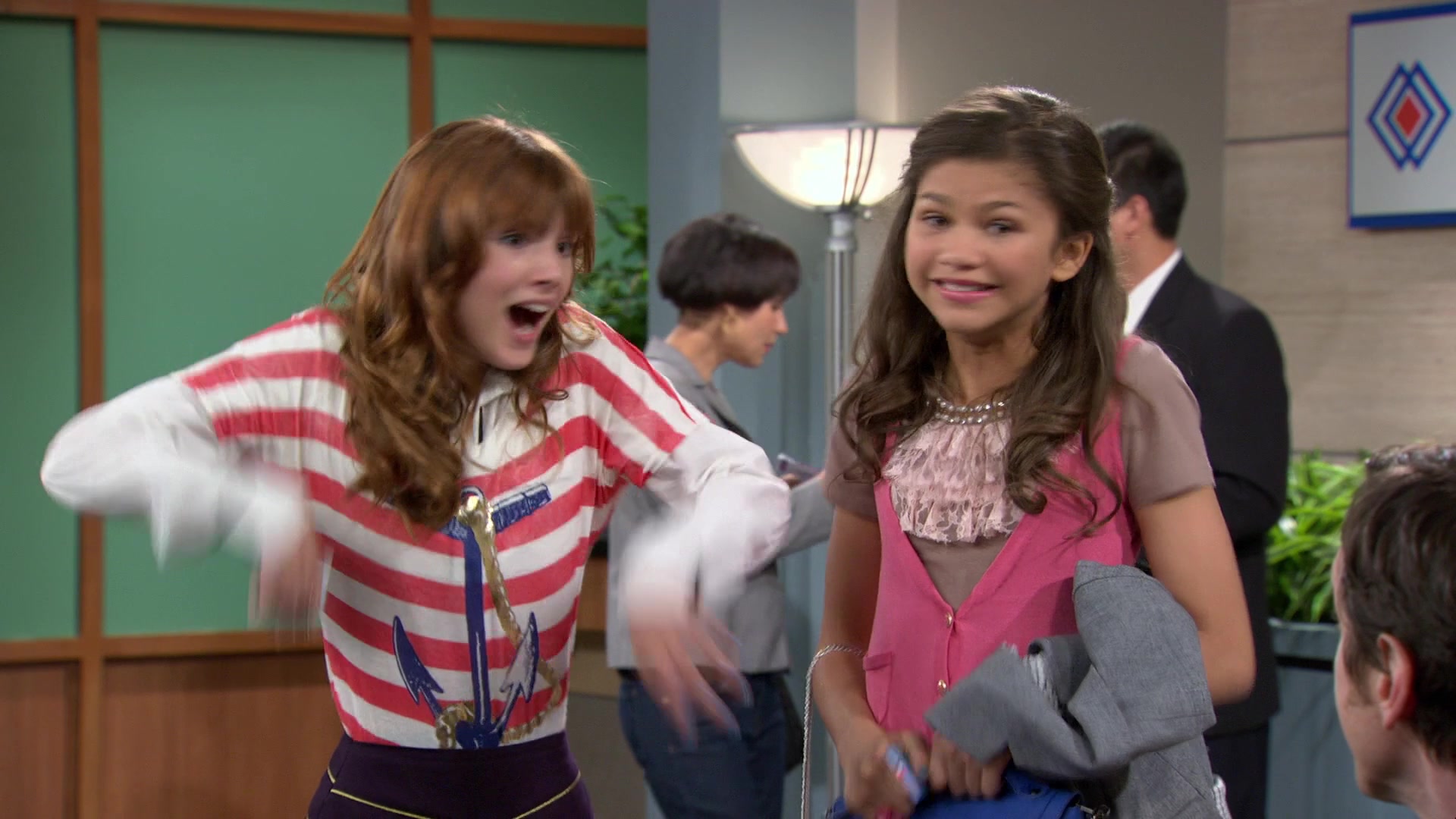 Shake_It_Up_S01E02_1080p_BTD_001041.jpg Shake_It_Up_S01E02_1080p_BTD_001041.jpg
