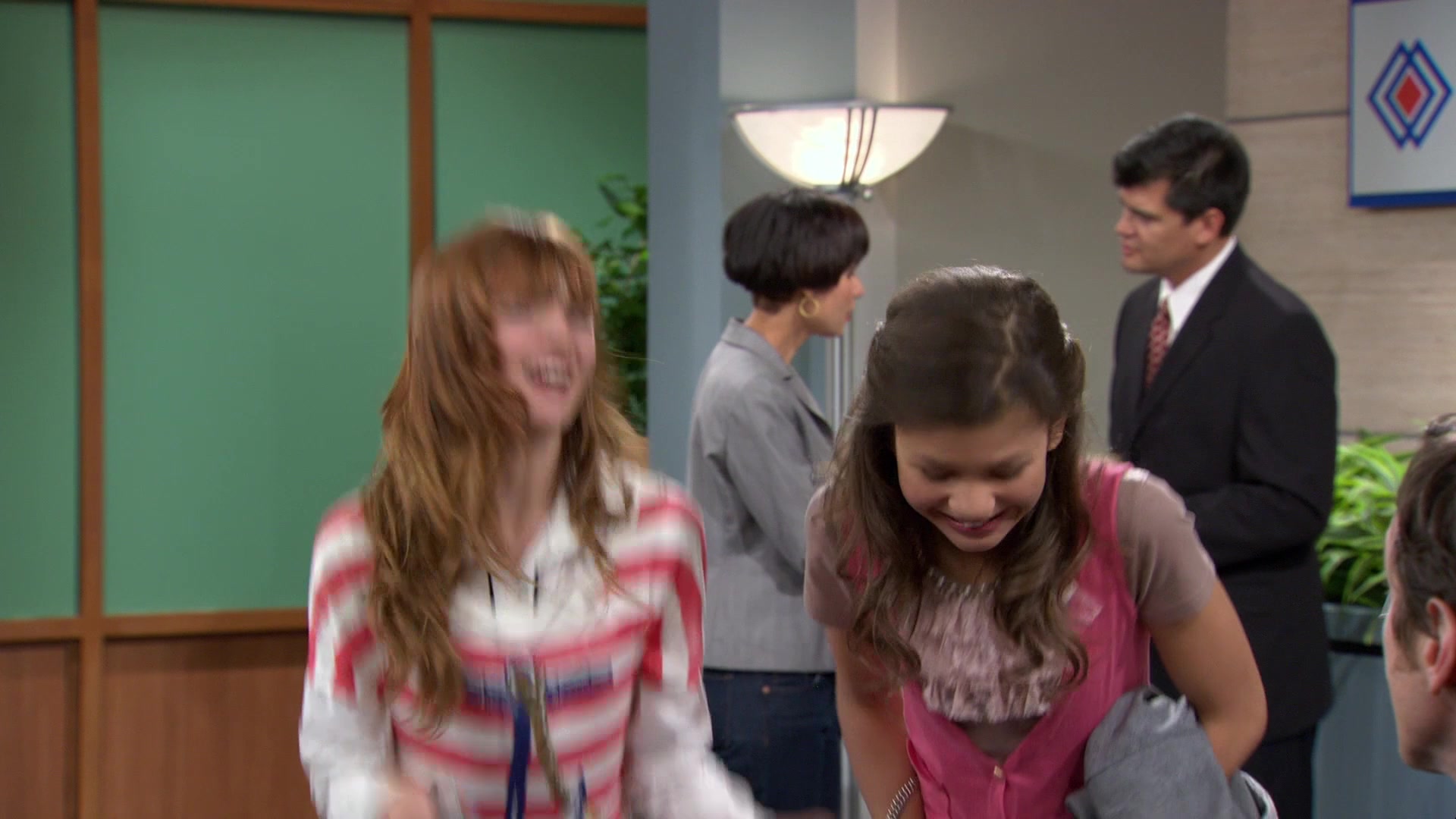 Shake_It_Up_S01E02_1080p_BTD_001044.jpg Shake_It_Up_S01E02_1080p_BTD_001044.jpg