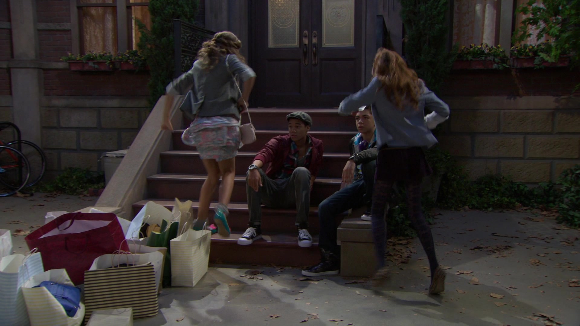 Shake_It_Up_S01E02_1080p_BTD_001086.jpg Shake_It_Up_S01E02_1080p_BTD_001086.jpg