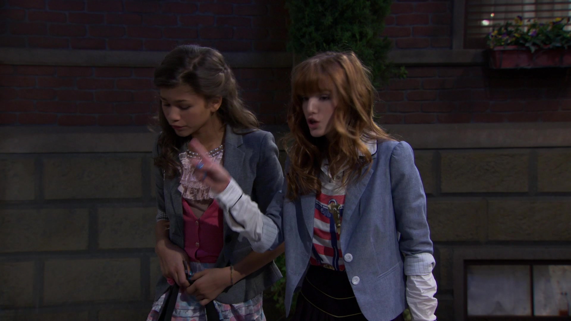 Shake_It_Up_S01E02_1080p_BTD_001171.jpg Shake_It_Up_S01E02_1080p_BTD_001171.jpg