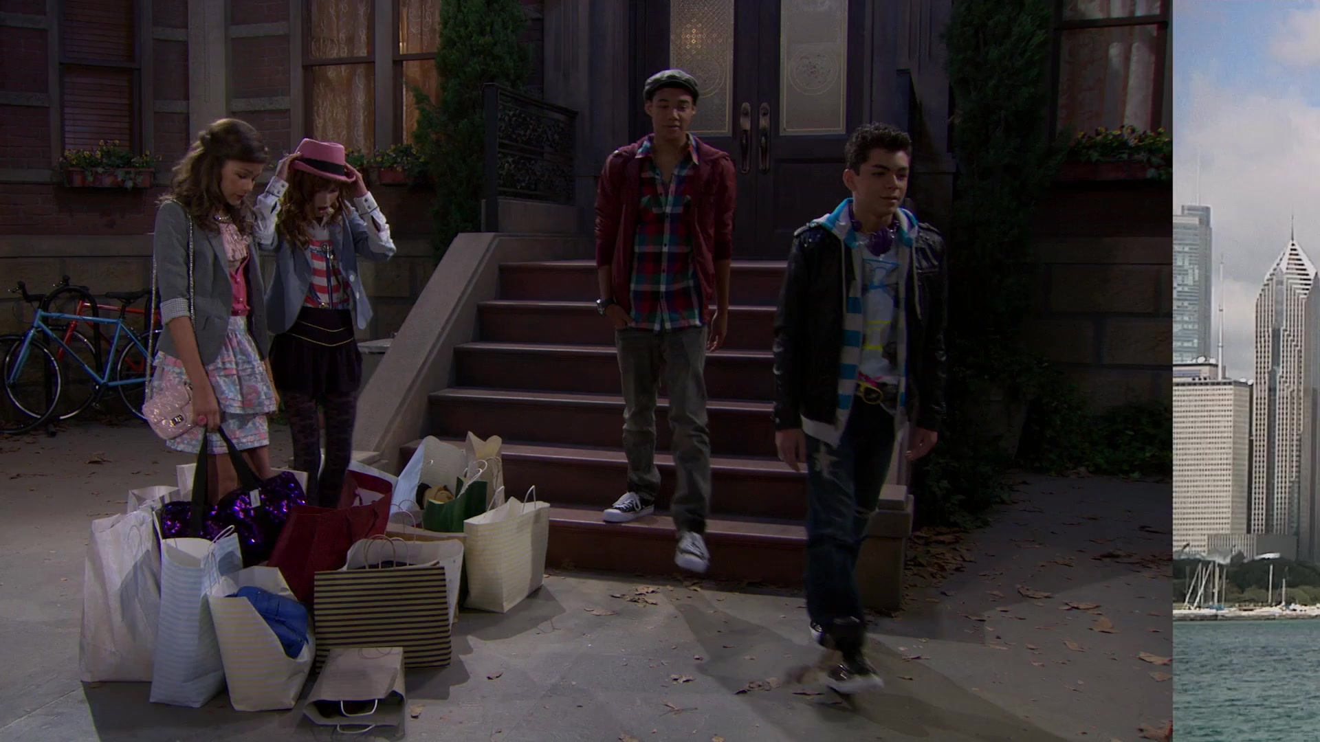 Shake_It_Up_S01E02_1080p_BTD_001310.jpg