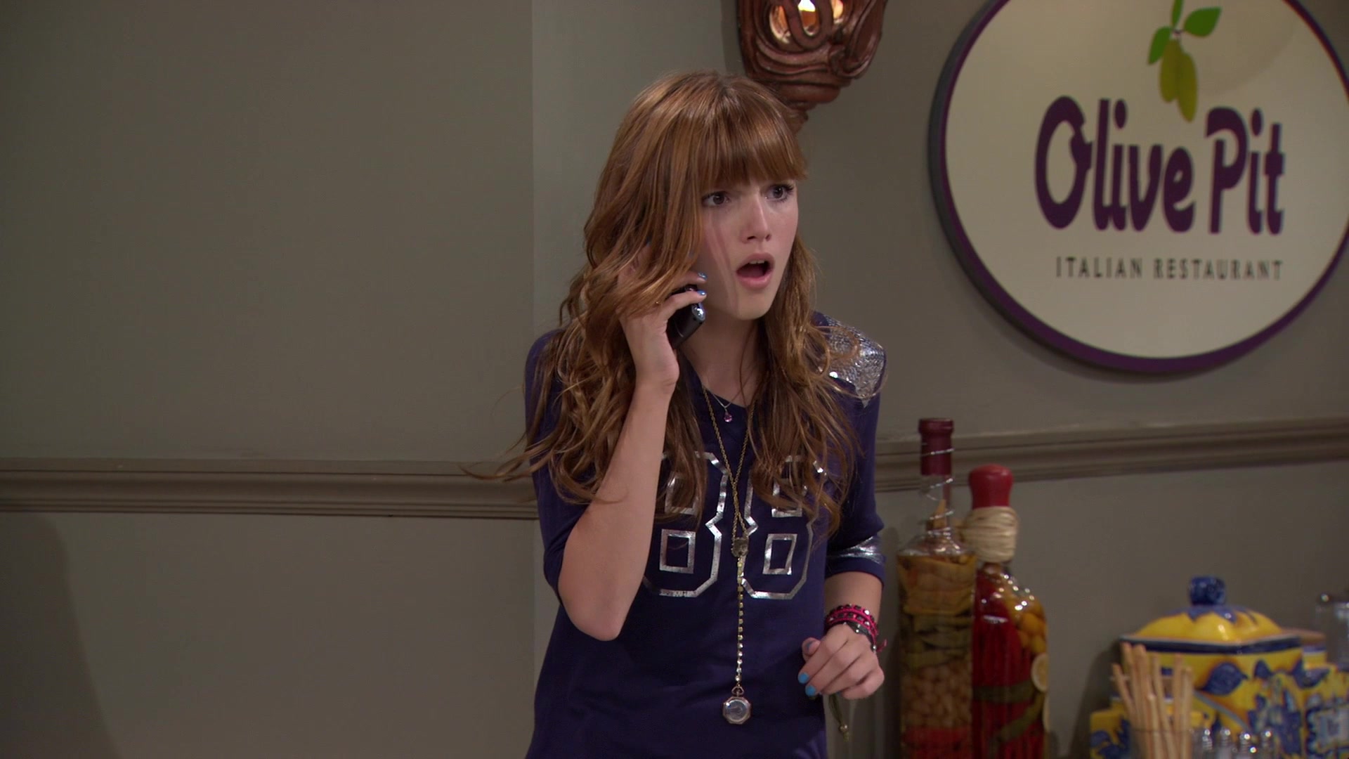 Shake_It_Up_S01E02_1080p_BTD_001529.jpg Shake_It_Up_S01E02_1080p_BTD_001529.jpg