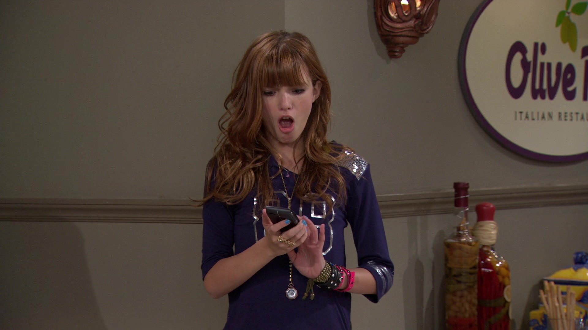 Shake_It_Up_S01E02_1080p_BTD_001566.jpg Shake_It_Up_S01E02_1080p_BTD_001566.jpg