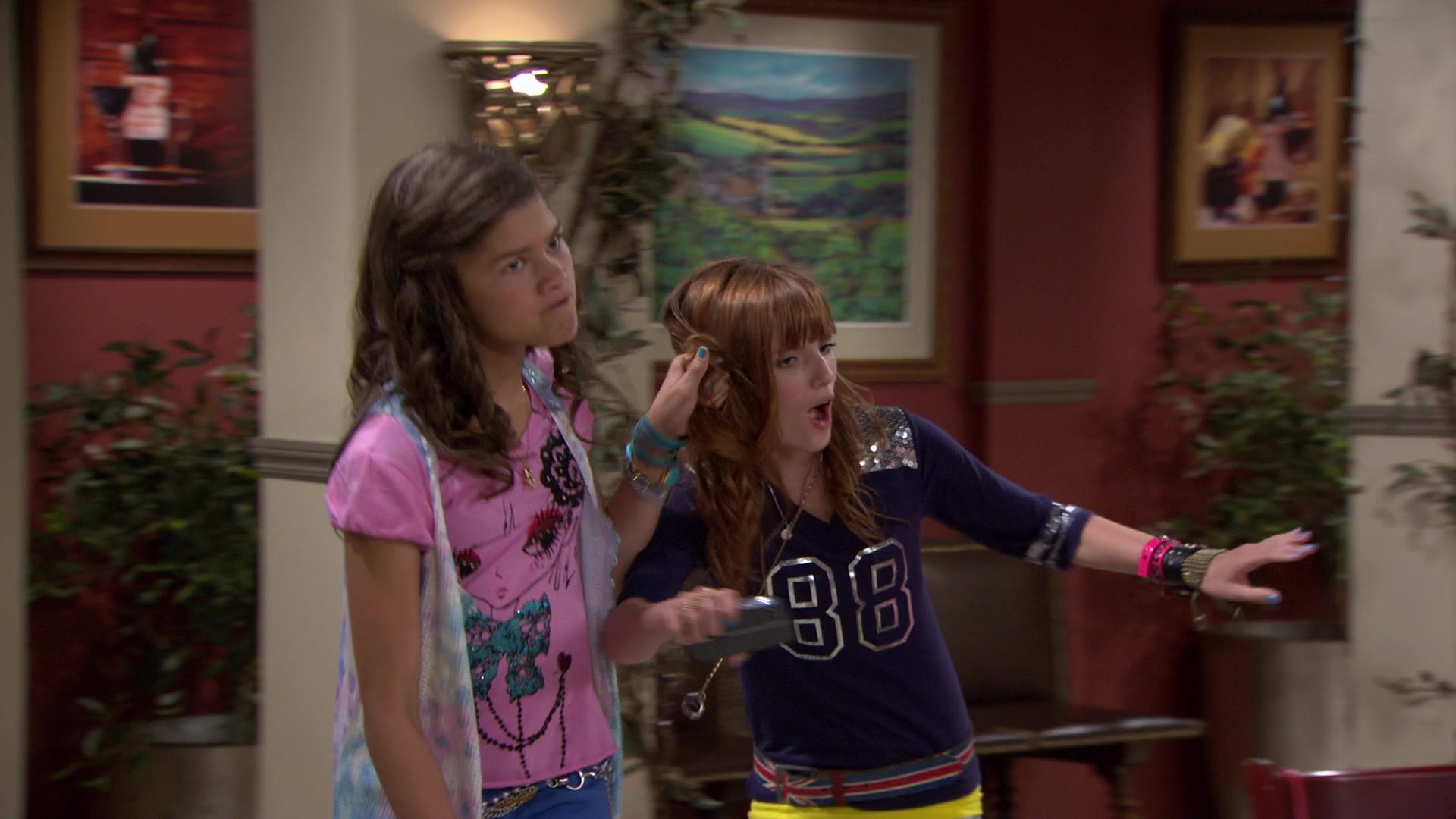 Shake_It_Up_S01E02_1080p_BTD_002073.jpg Shake_It_Up_S01E02_1080p_BTD_002073.jpg
