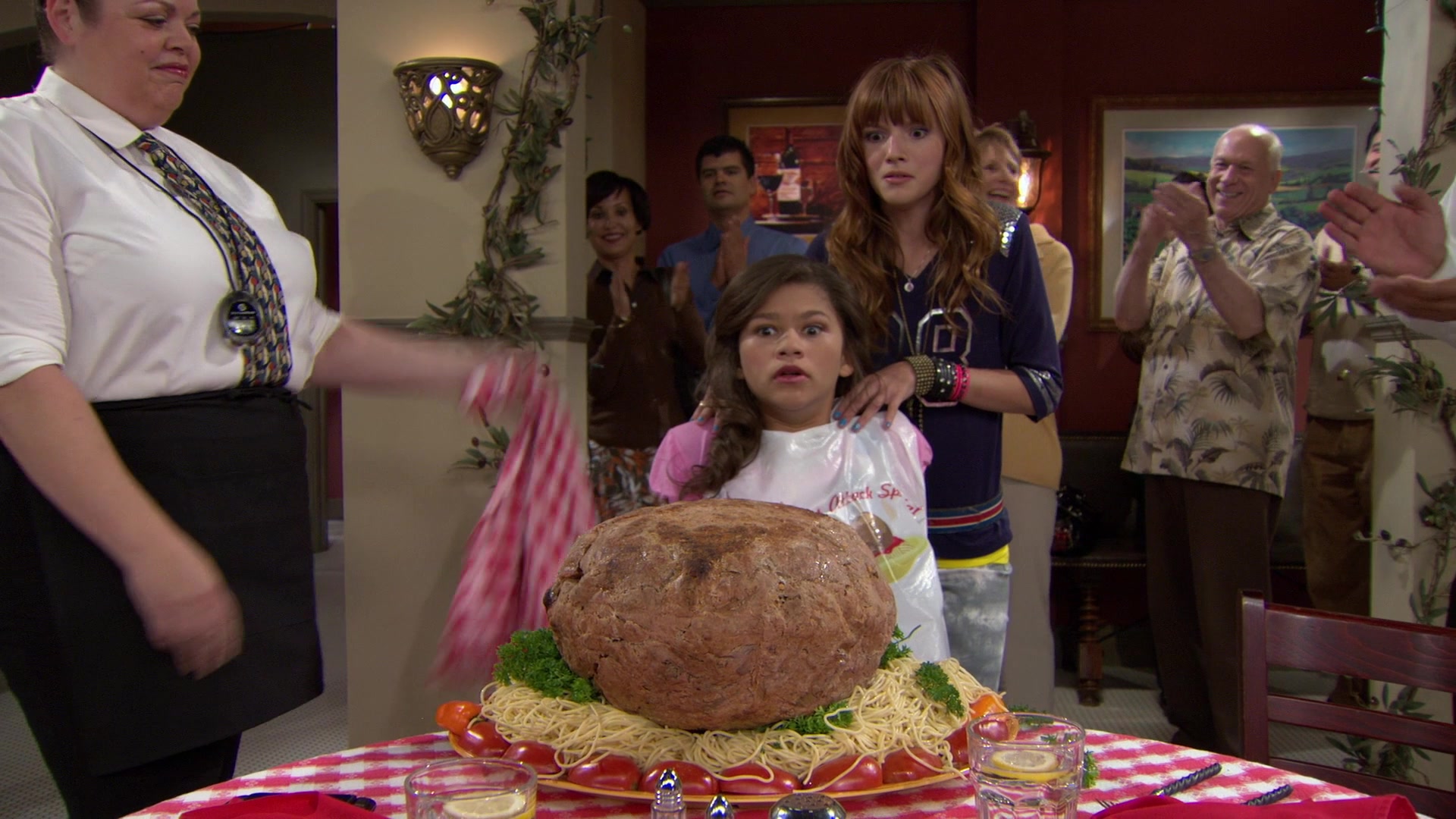 Shake_It_Up_S01E02_1080p_BTD_002363.jpg Shake_It_Up_S01E02_1080p_BTD_002363.jpg