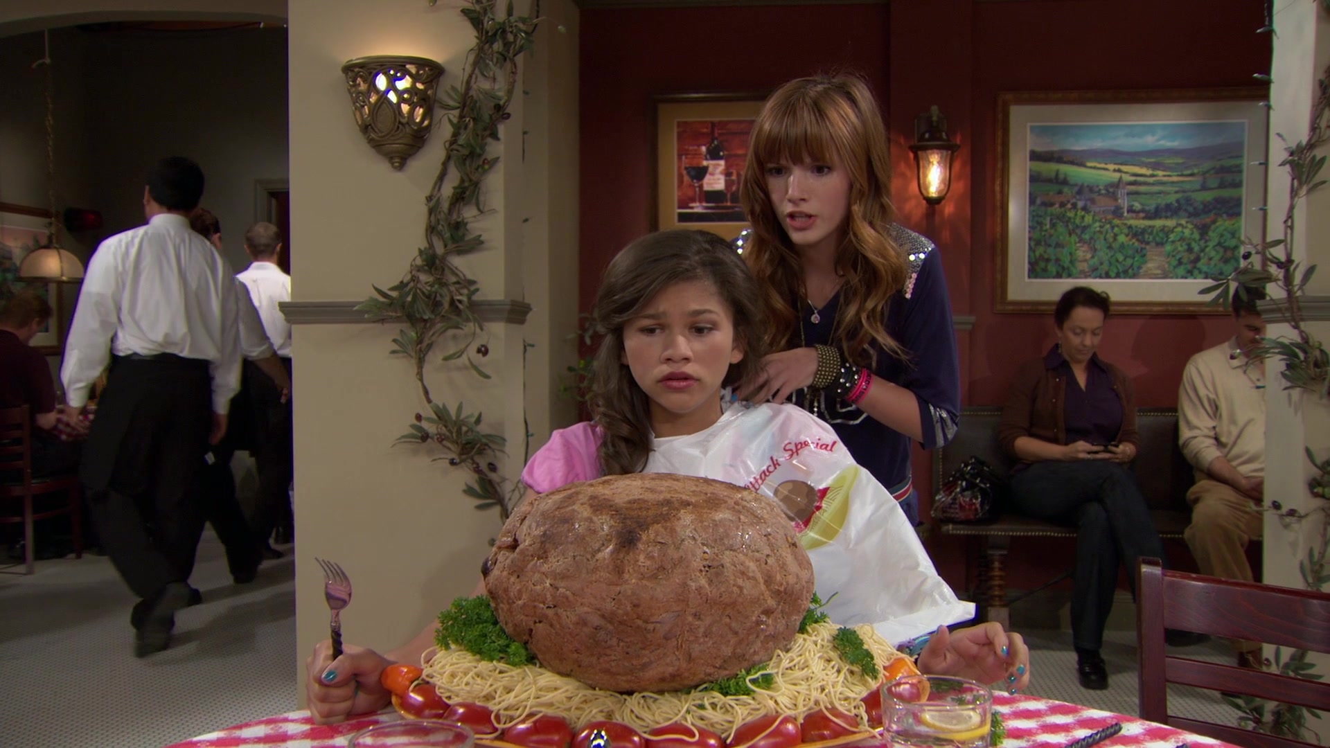 Shake_It_Up_S01E02_1080p_BTD_002386.jpg Shake_It_Up_S01E02_1080p_BTD_002386.jpg
