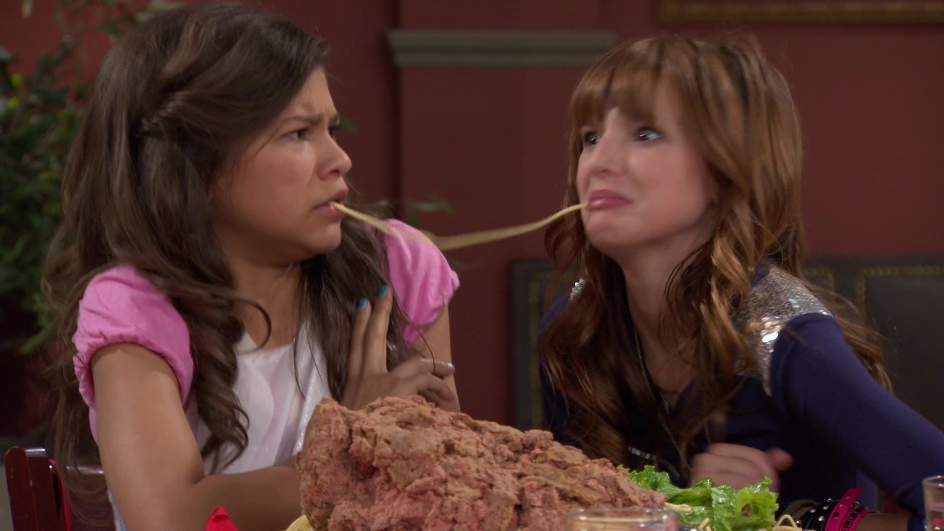 Shake_It_Up_S01E02_1080p_BTD_002545.jpg Shake_It_Up_S01E02_1080p_BTD_002545.jpg
