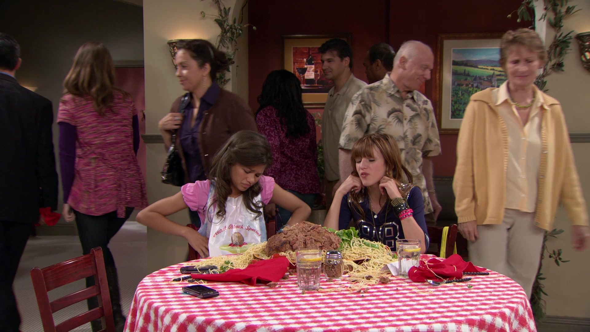 Shake_It_Up_S01E02_1080p_BTD_002678.jpg