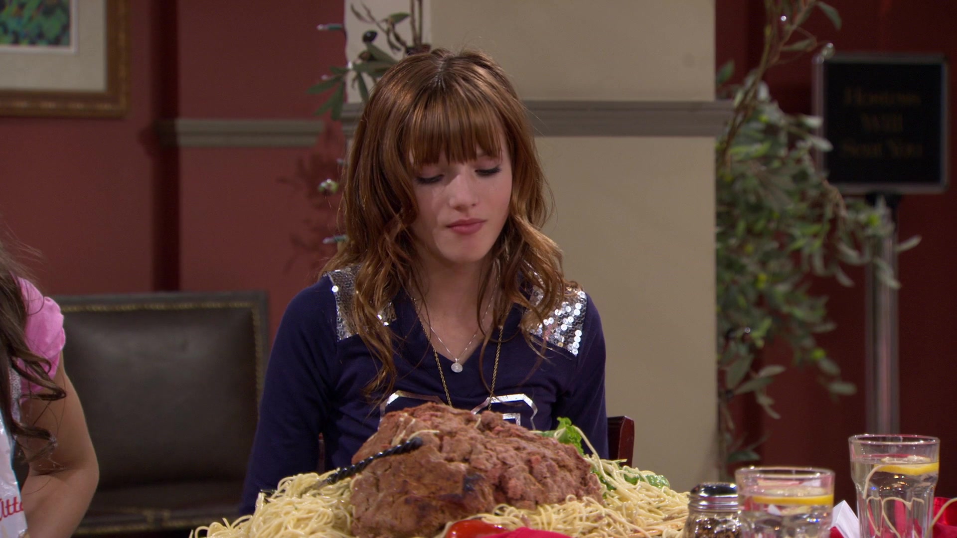 Shake_It_Up_S01E02_1080p_BTD_002694.jpg Shake_It_Up_S01E02_1080p_BTD_002694.jpg