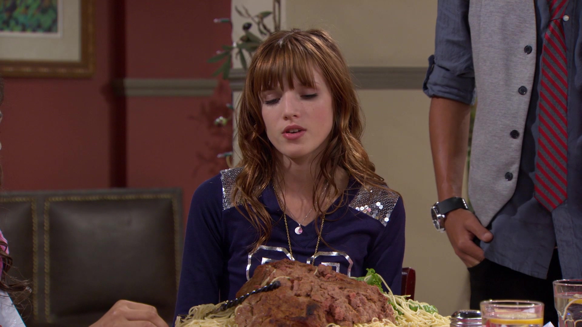Shake_It_Up_S01E02_1080p_BTD_002733.jpg Shake_It_Up_S01E02_1080p_BTD_002733.jpg