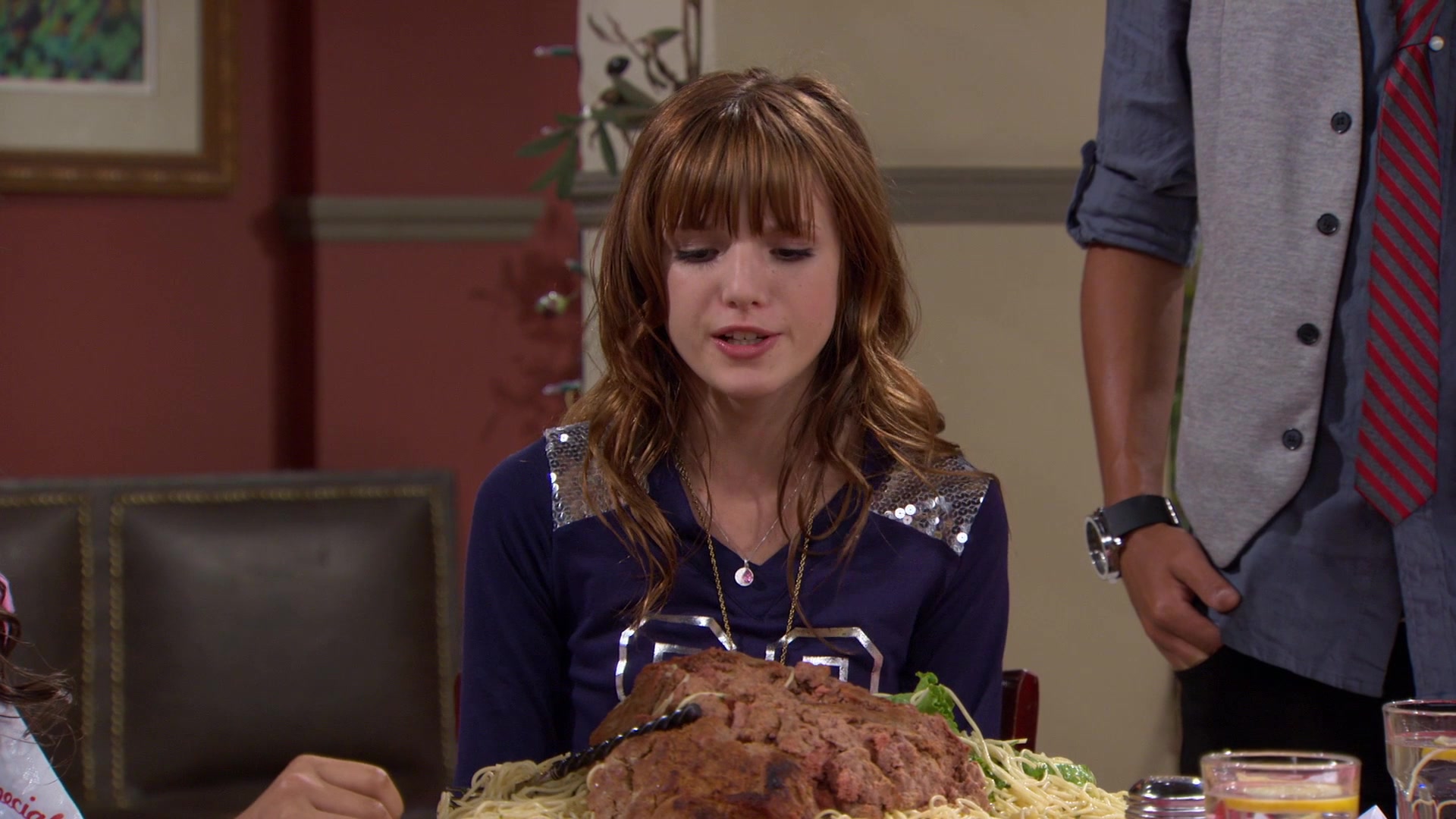 Shake_It_Up_S01E02_1080p_BTD_002737.jpg