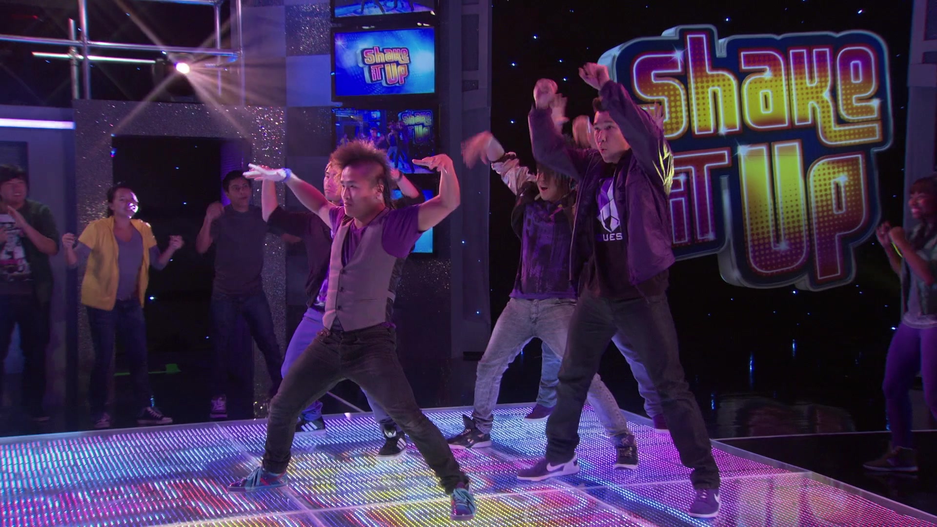 Shake_It_Up_S01E02_1080p_BTD_002980.jpg Shake_It_Up_S01E02_1080p_BTD_002980.jpg