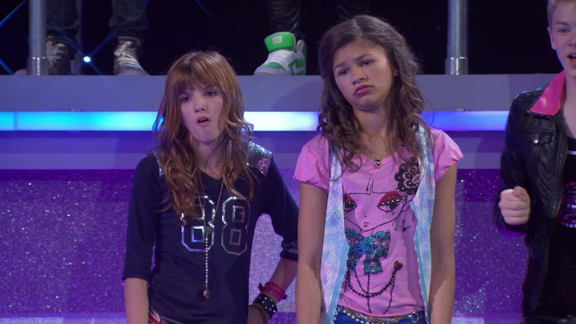 Shake_It_Up_S01E02_1080p_BTD_003022.jpg Shake_It_Up_S01E02_1080p_BTD_003022.jpg
