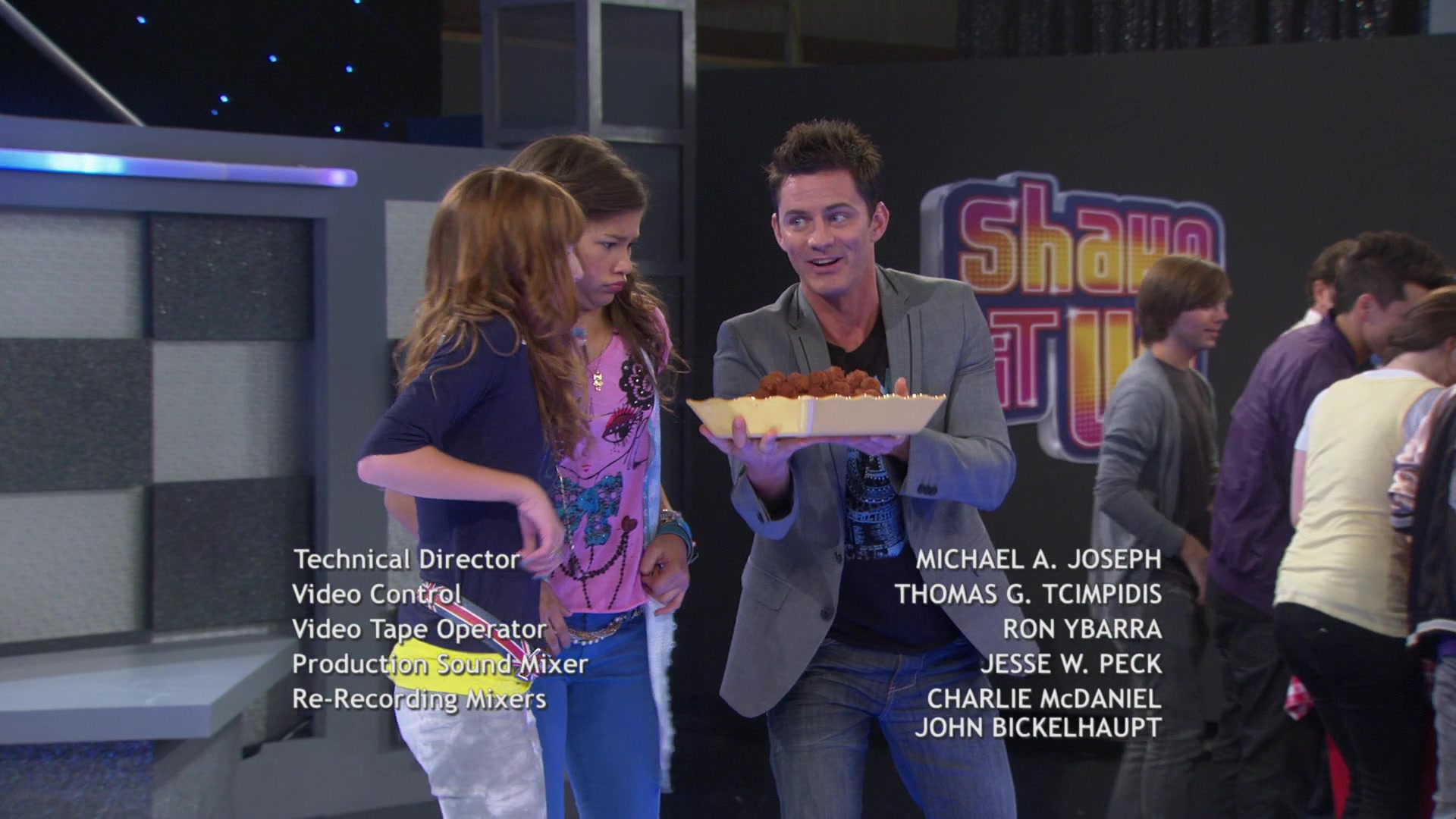 Shake_It_Up_S01E02_1080p_BTD_003106.jpg