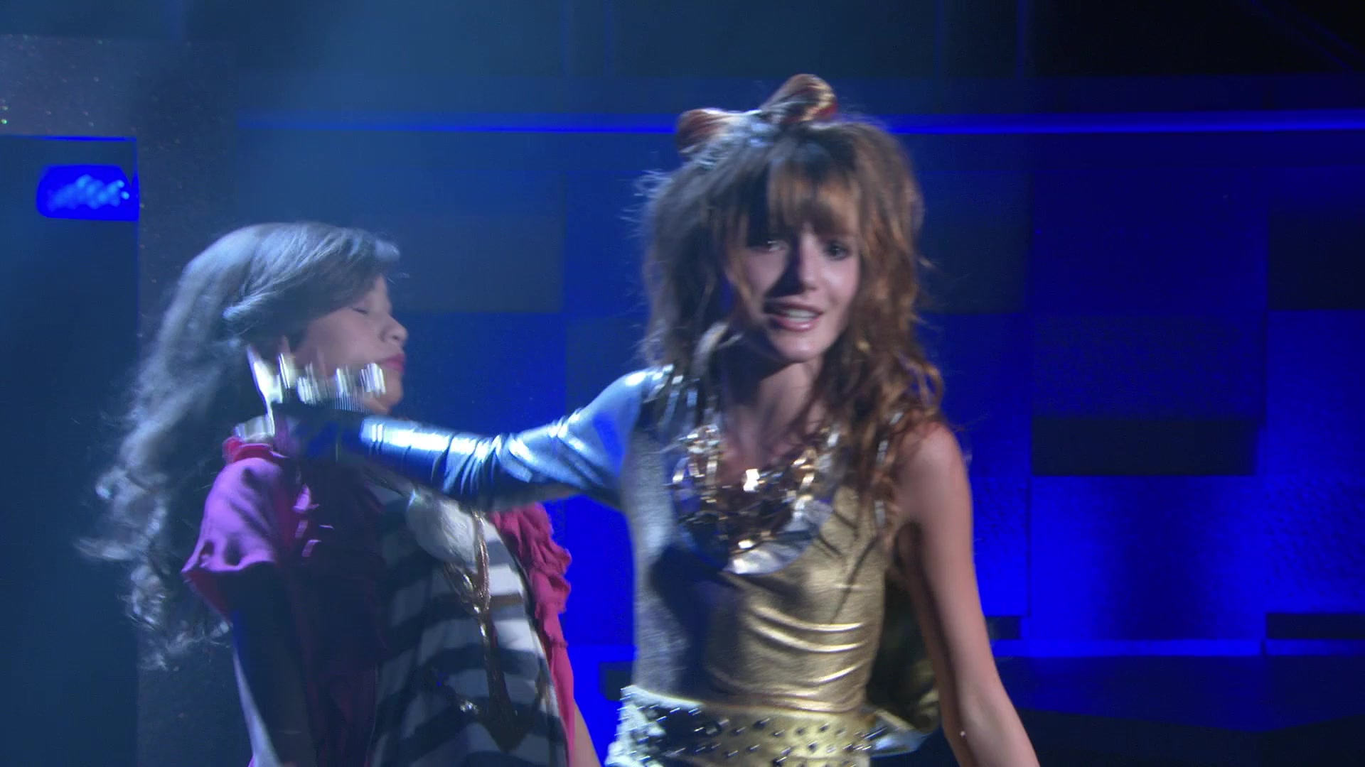 Shake_It_Up_S01E03_1080p_BTD_000112.jpg Shake_It_Up_S01E03_1080p_BTD_000112.jpg