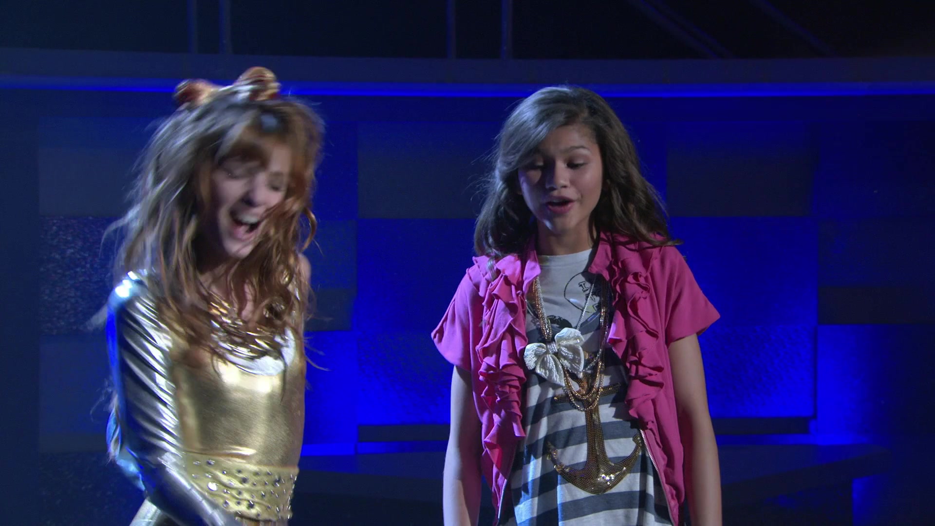 Shake_It_Up_S01E03_1080p_BTD_000130.jpg Shake_It_Up_S01E03_1080p_BTD_000130.jpg