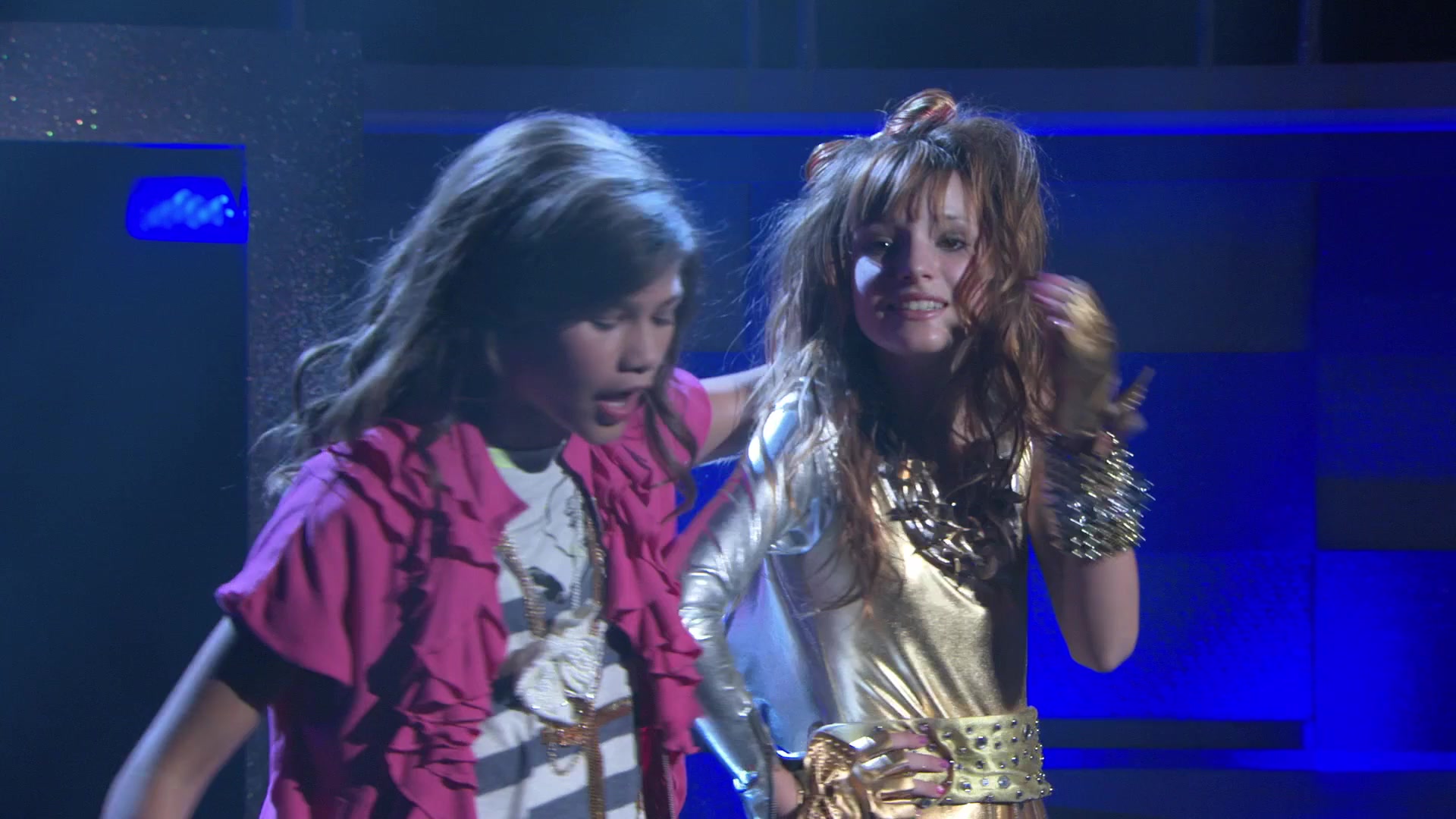 Shake_It_Up_S01E03_1080p_BTD_000156.jpg Shake_It_Up_S01E03_1080p_BTD_000156.jpg