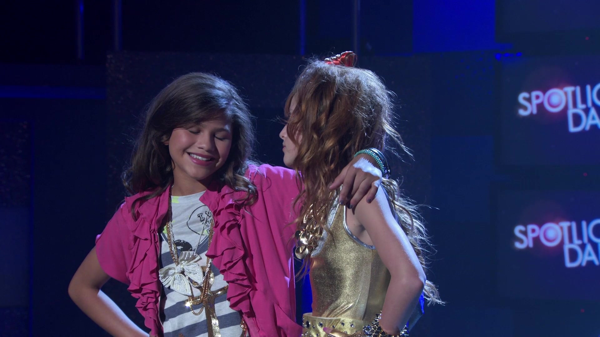 Shake_It_Up_S01E03_1080p_BTD_000163.jpg Shake_It_Up_S01E03_1080p_BTD_000163.jpg