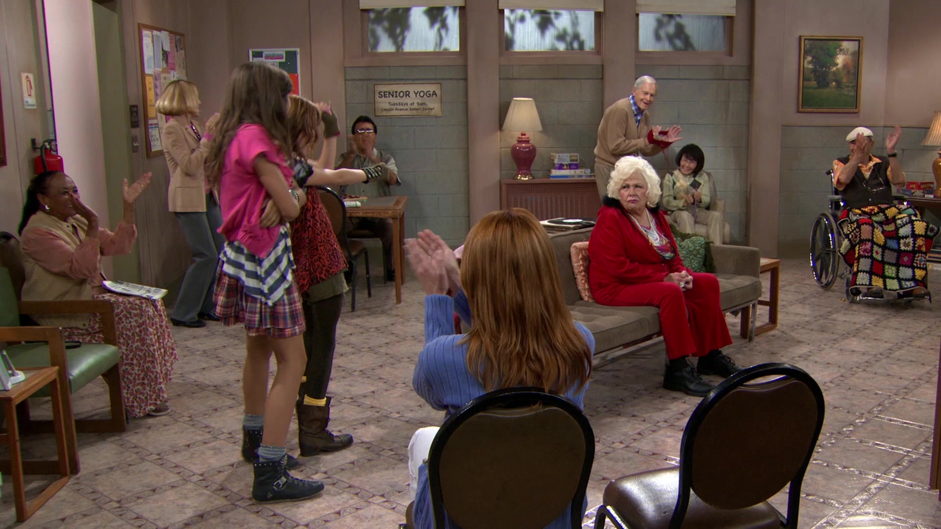 Shake_It_Up_S01E03_1080p_BTD_000505.jpg Shake_It_Up_S01E03_1080p_BTD_000505.jpg