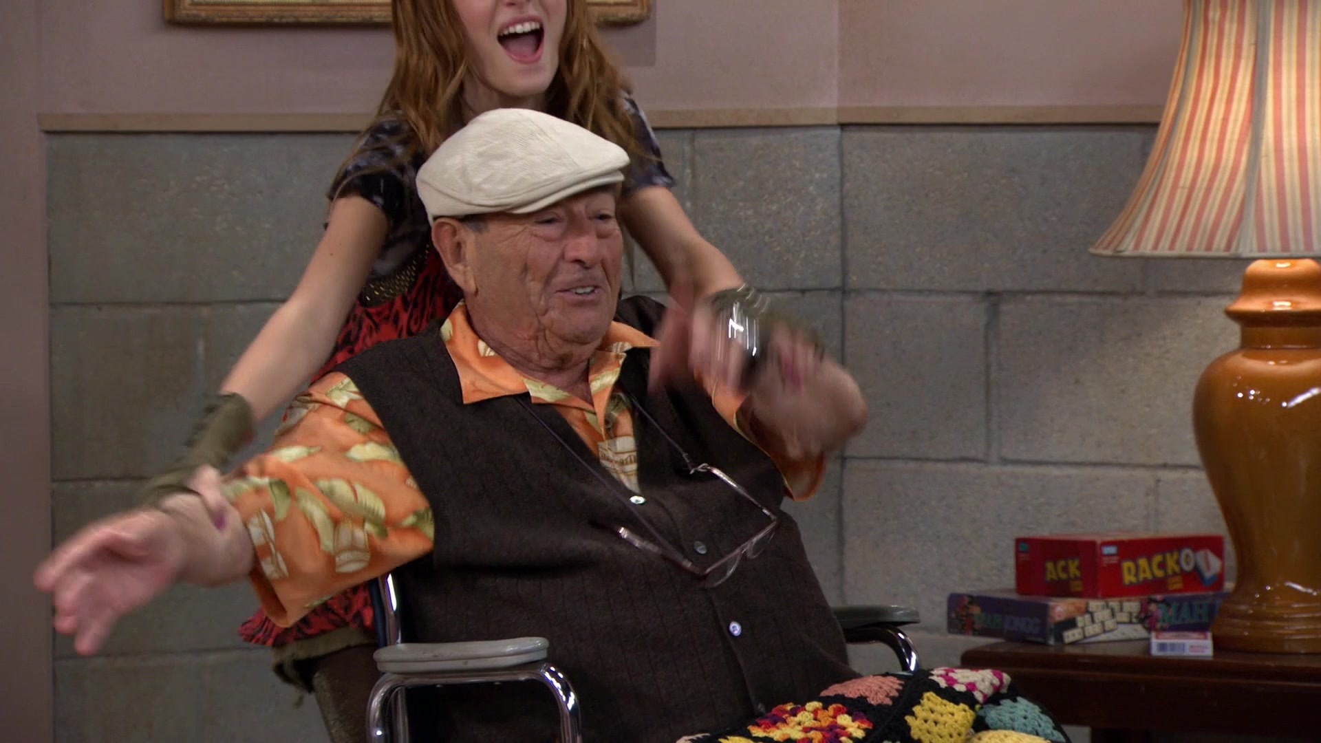 Shake_It_Up_S01E03_1080p_BTD_000594.jpg Shake_It_Up_S01E03_1080p_BTD_000594.jpg