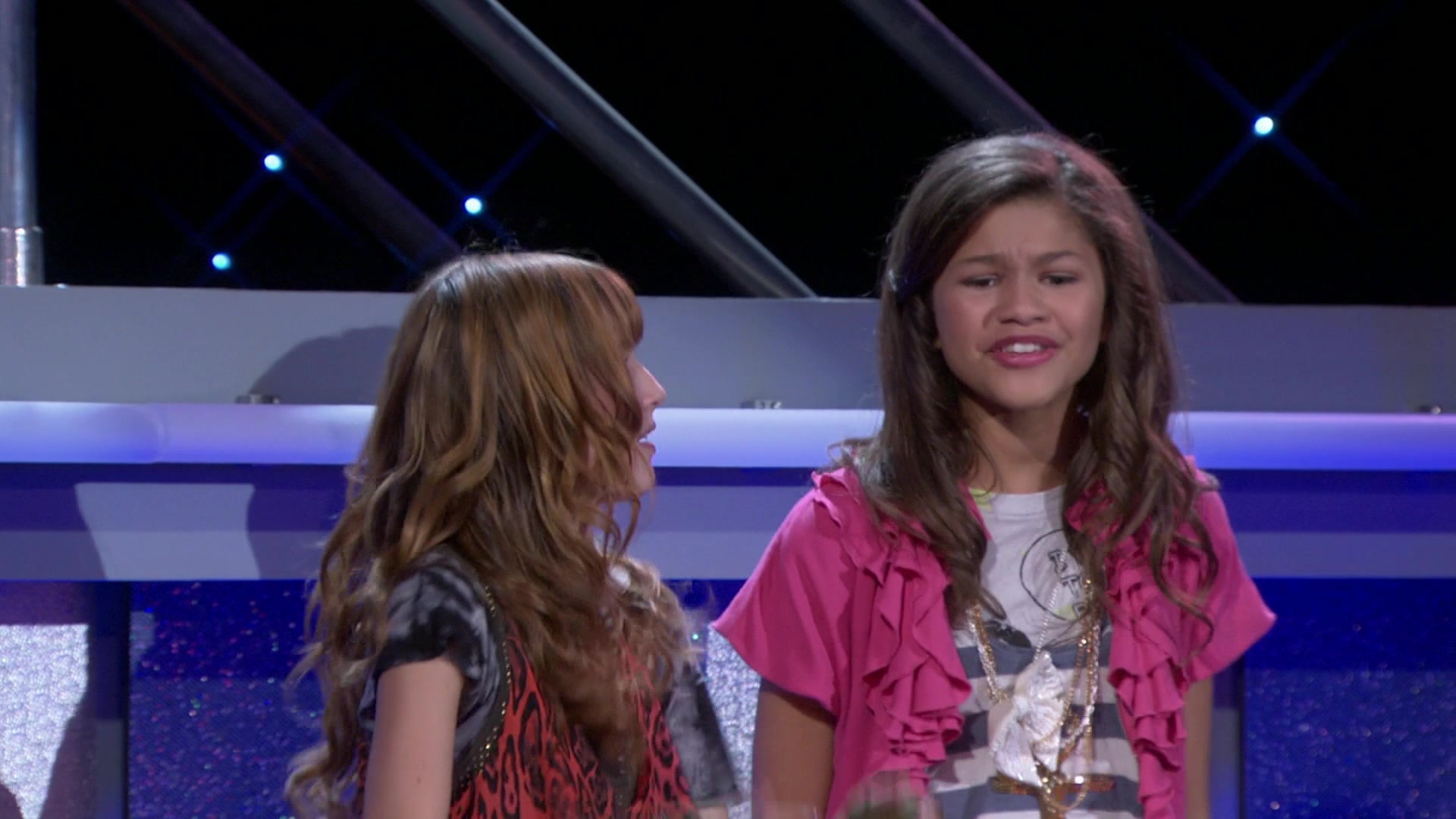 Shake_It_Up_S01E03_1080p_BTD_000739.jpg Shake_It_Up_S01E03_1080p_BTD_000739.jpg