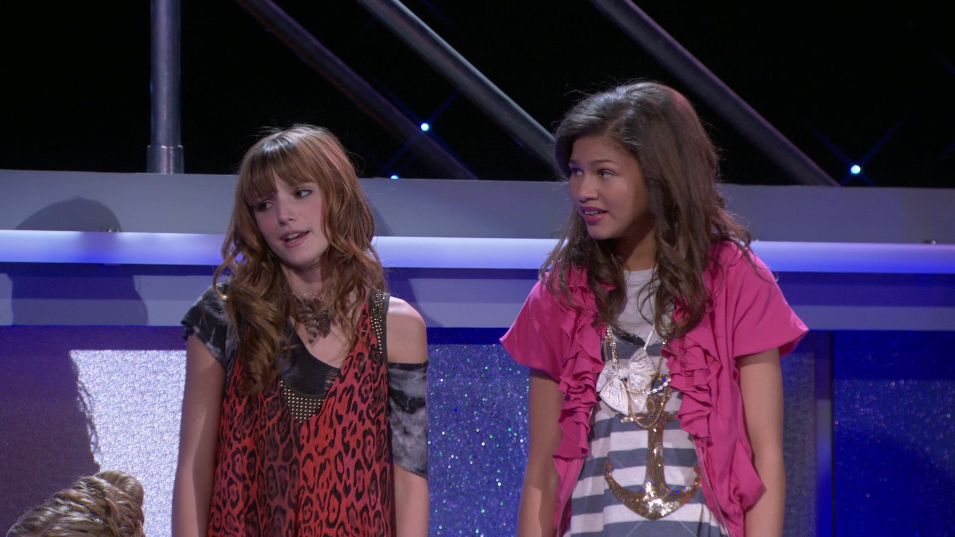Shake_It_Up_S01E03_1080p_BTD_000759.jpg Shake_It_Up_S01E03_1080p_BTD_000759.jpg