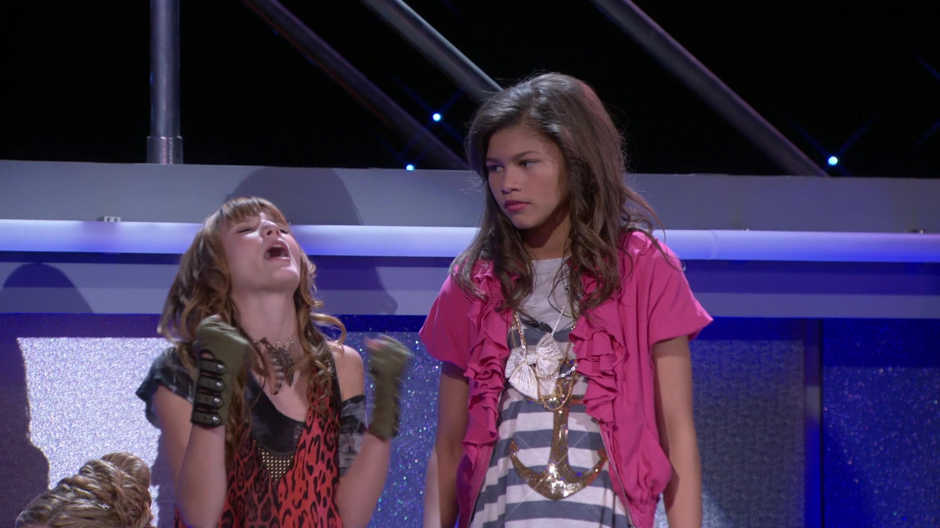 Shake_It_Up_S01E03_1080p_BTD_000766.jpg