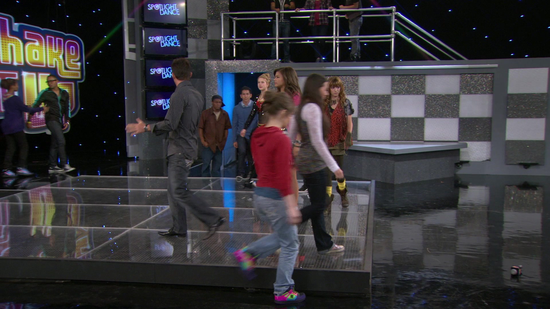Shake_It_Up_S01E03_1080p_BTD_000840.jpg