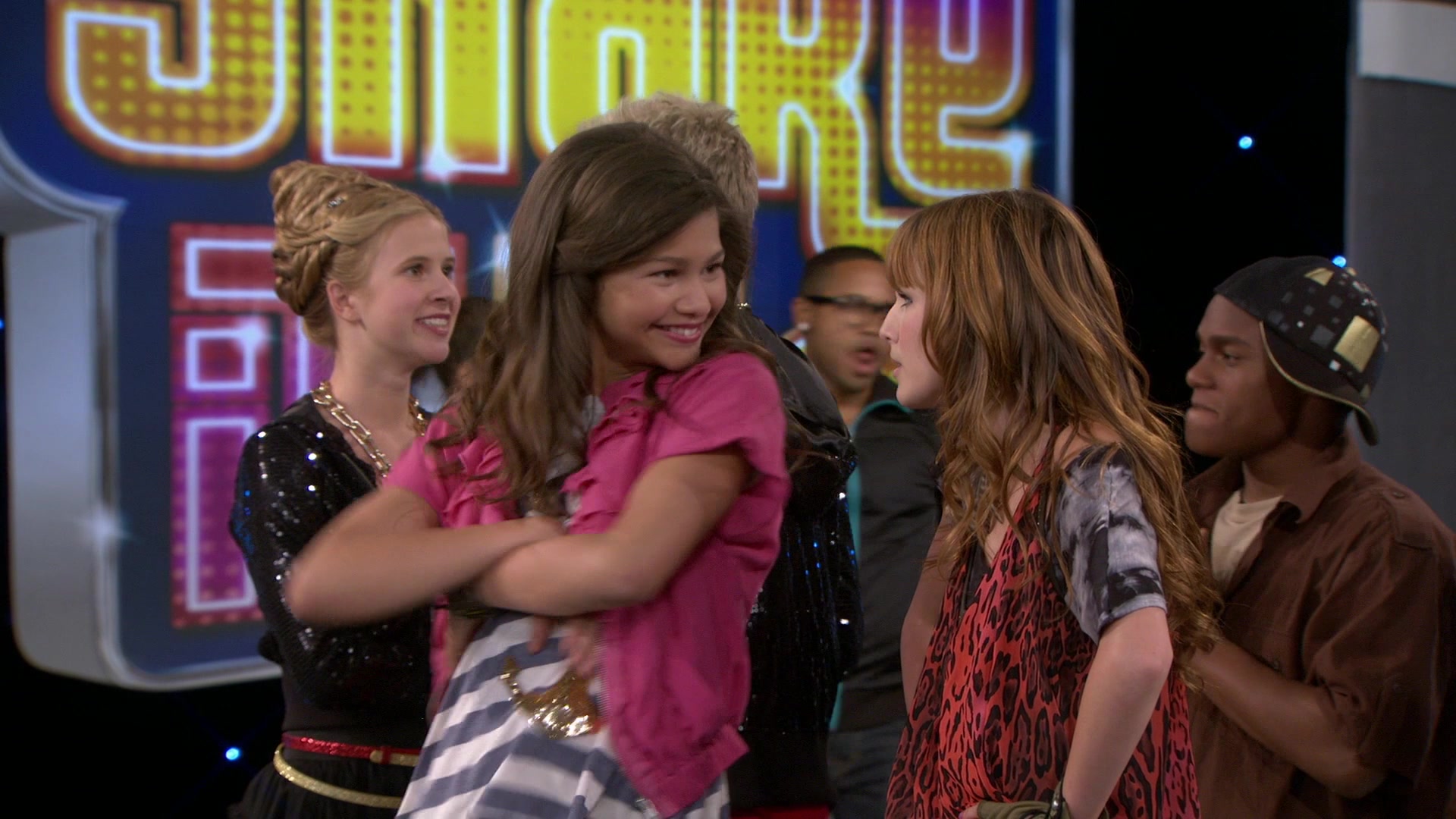 Shake_It_Up_S01E03_1080p_BTD_000870.jpg Shake_It_Up_S01E03_1080p_BTD_000870.jpg