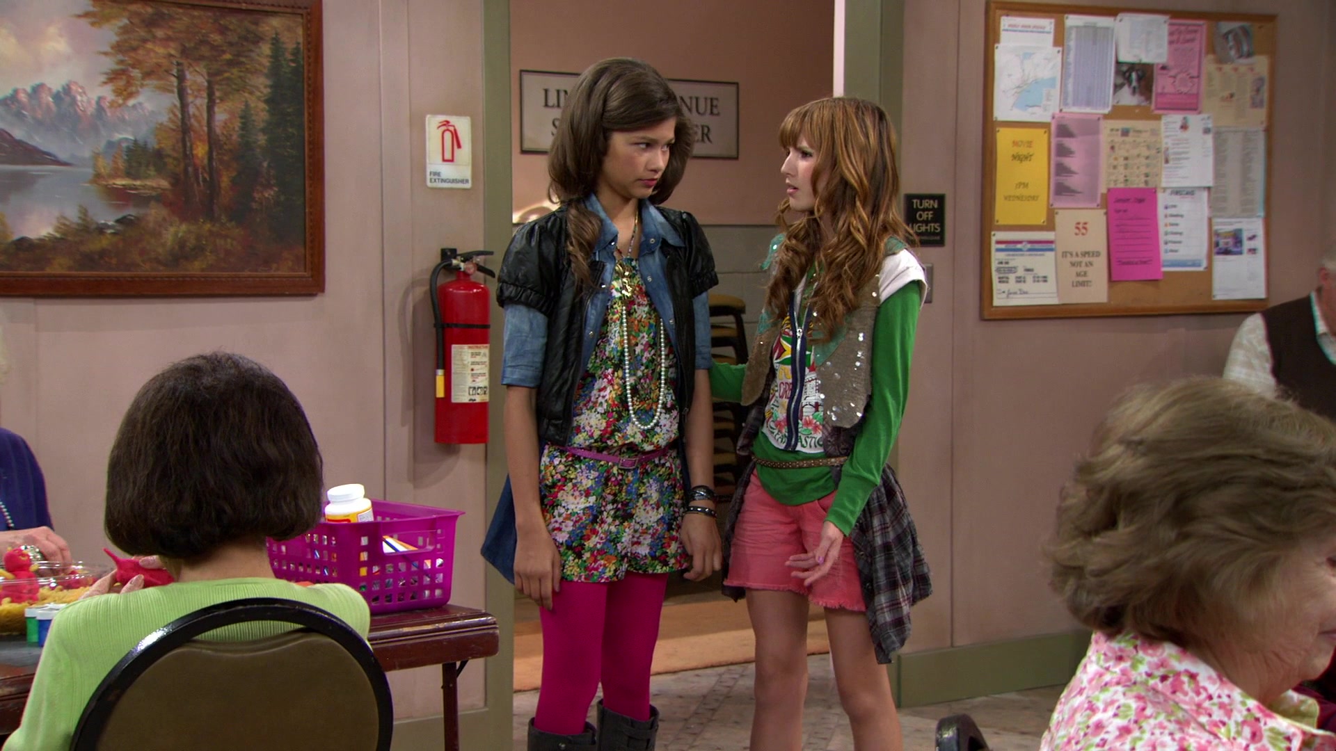 Shake_It_Up_S01E03_1080p_BTD_001190.jpg Shake_It_Up_S01E03_1080p_BTD_001190.jpg