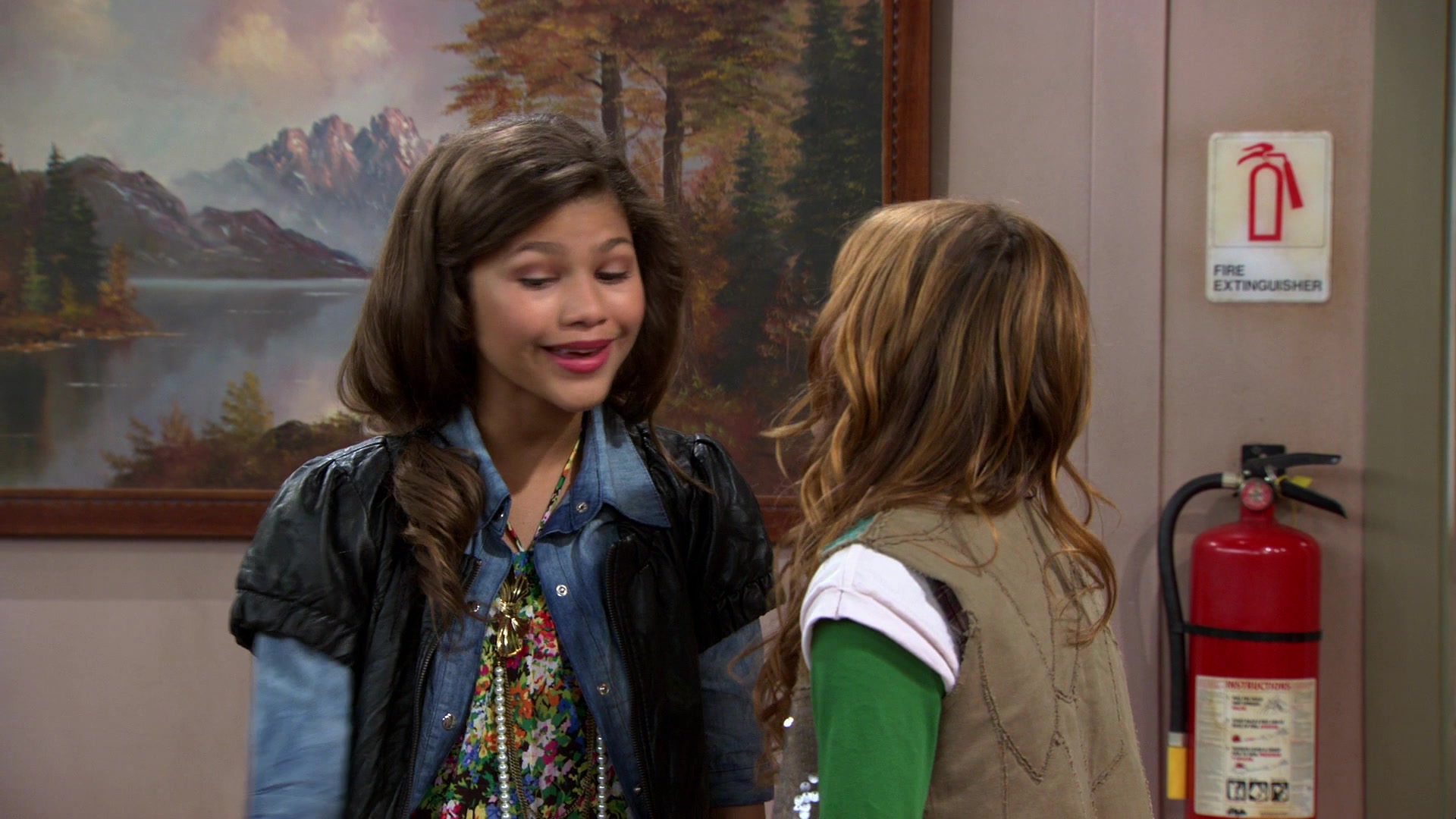 Shake_It_Up_S01E03_1080p_BTD_001197.jpg Shake_It_Up_S01E03_1080p_BTD_001197.jpg