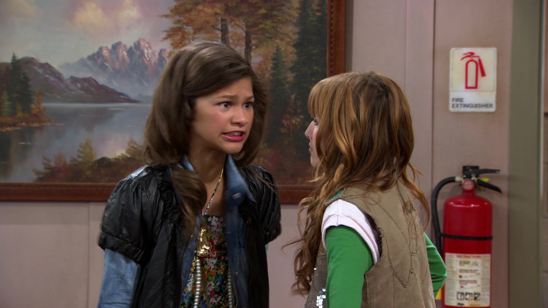 Shake_It_Up_S01E03_1080p_BTD_001233.jpg