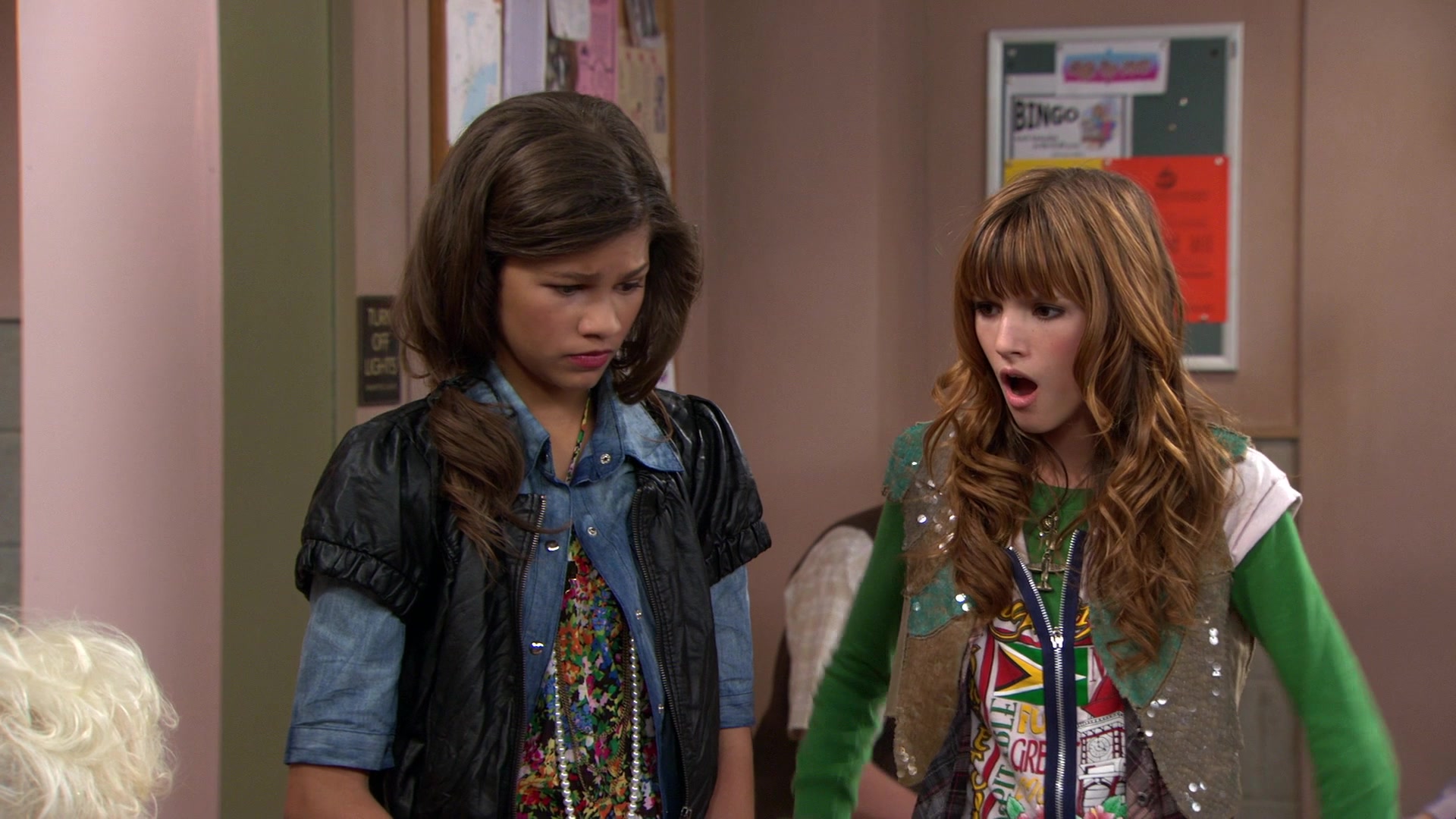Shake_It_Up_S01E03_1080p_BTD_001261.jpg Shake_It_Up_S01E03_1080p_BTD_001261.jpg