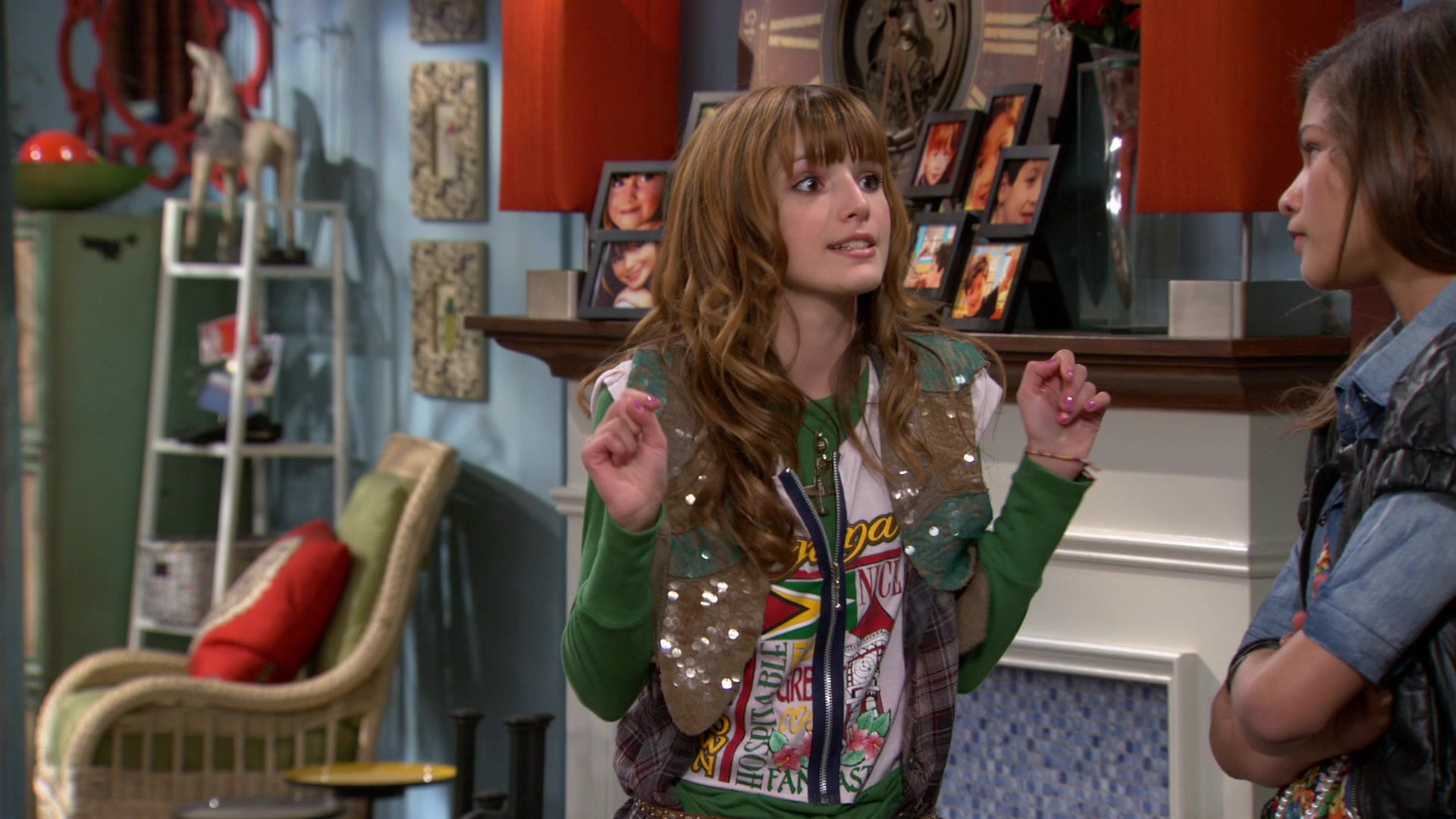 Shake_It_Up_S01E03_1080p_BTD_001421.jpg Shake_It_Up_S01E03_1080p_BTD_001421.jpg
