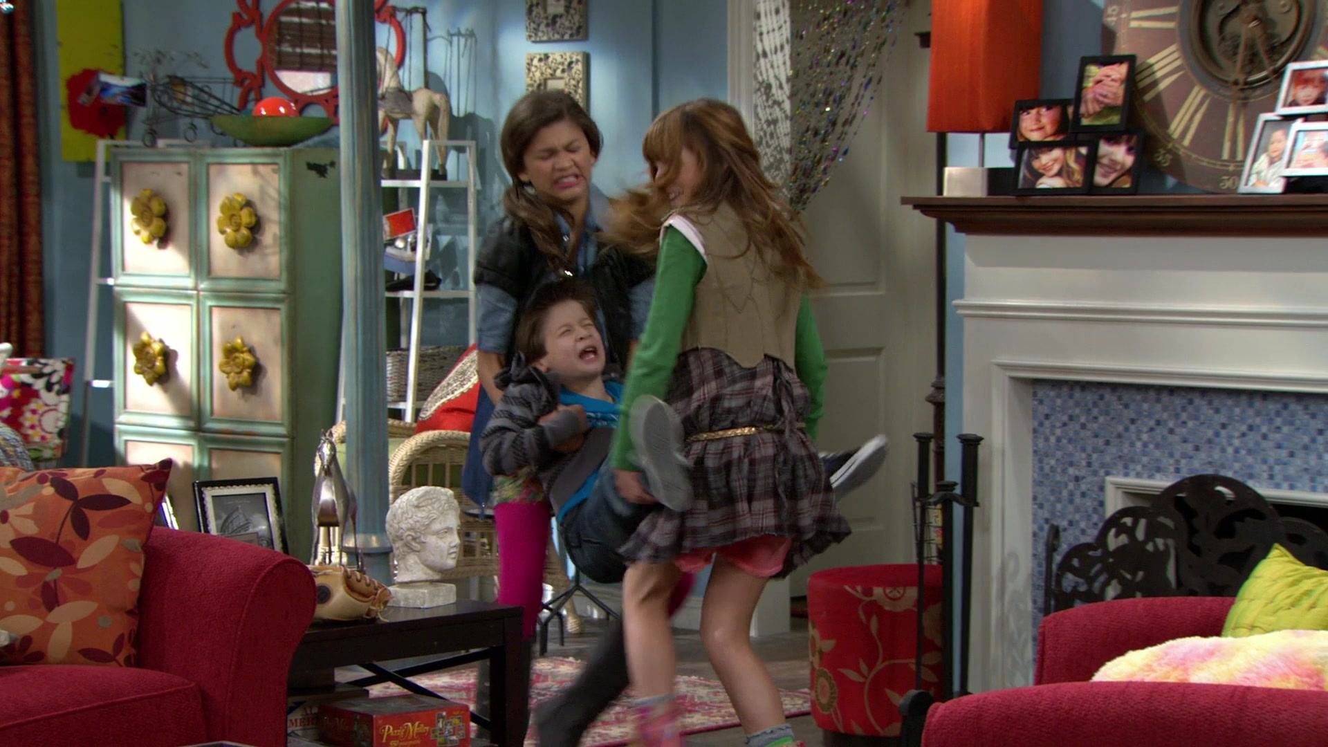 Shake_It_Up_S01E03_1080p_BTD_001689.jpg Shake_It_Up_S01E03_1080p_BTD_001689.jpg