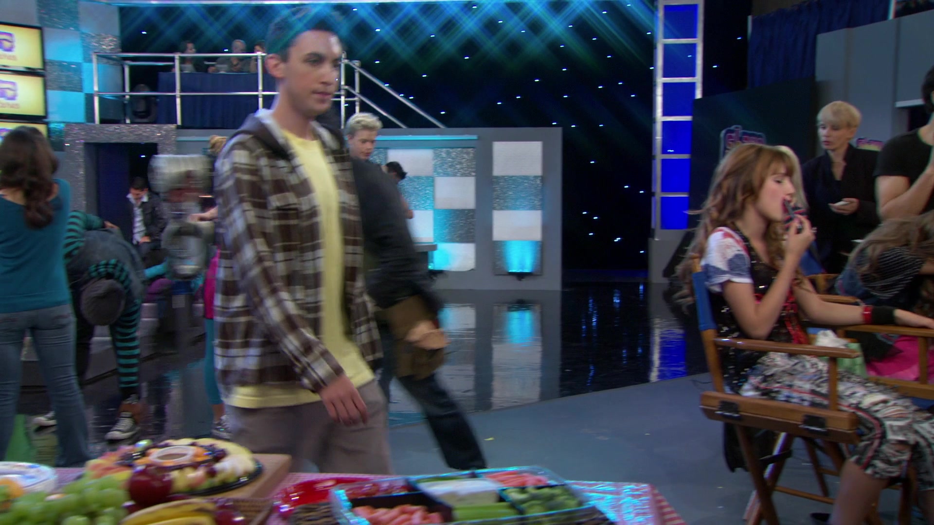 Shake_It_Up_S01E03_1080p_BTD_001822.jpg Shake_It_Up_S01E03_1080p_BTD_001822.jpg