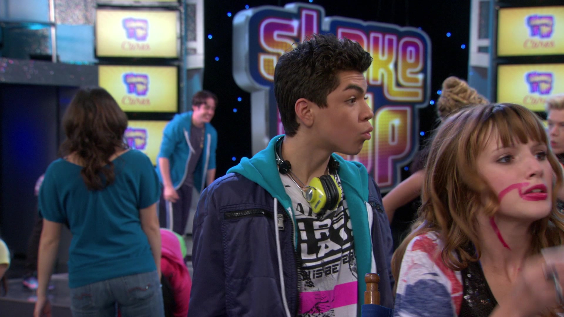 Shake_It_Up_S01E03_1080p_BTD_001869.jpg Shake_It_Up_S01E03_1080p_BTD_001869.jpg