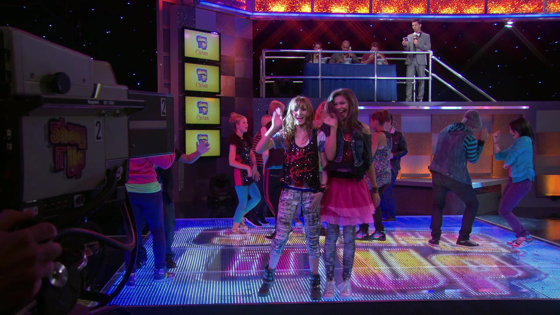 Shake_It_Up_S01E03_1080p_BTD_002238.jpg Shake_It_Up_S01E03_1080p_BTD_002238.jpg