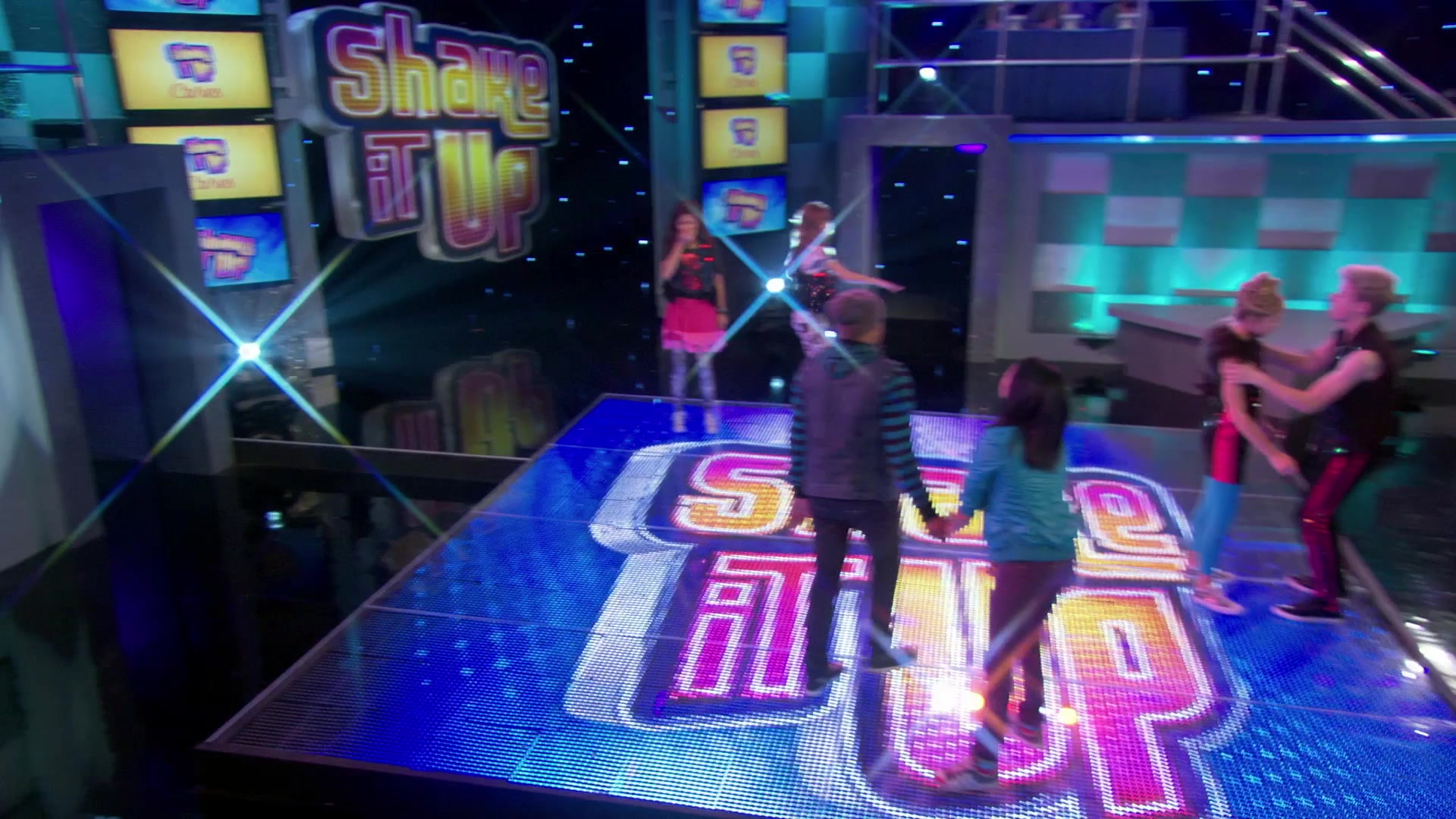 Shake_It_Up_S01E03_1080p_BTD_002584.jpg Shake_It_Up_S01E03_1080p_BTD_002584.jpg