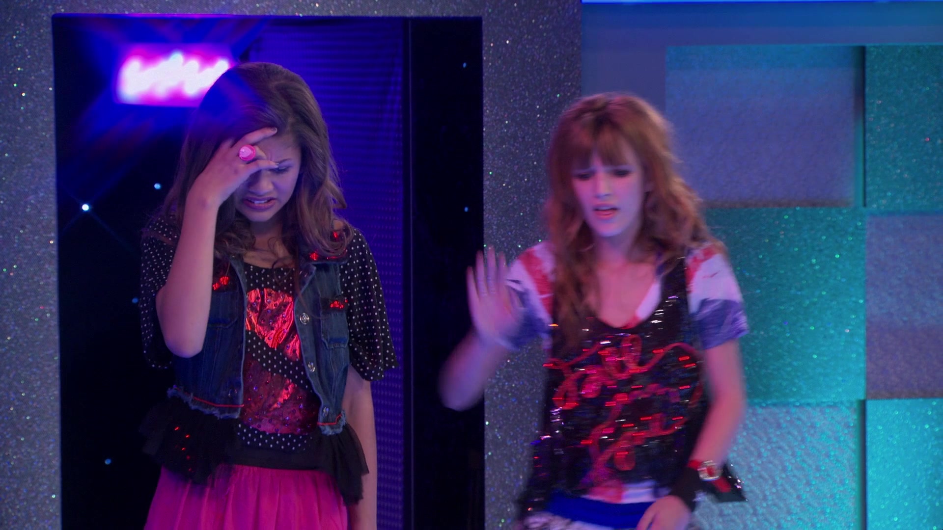 Shake_It_Up_S01E03_1080p_BTD_002678.jpg