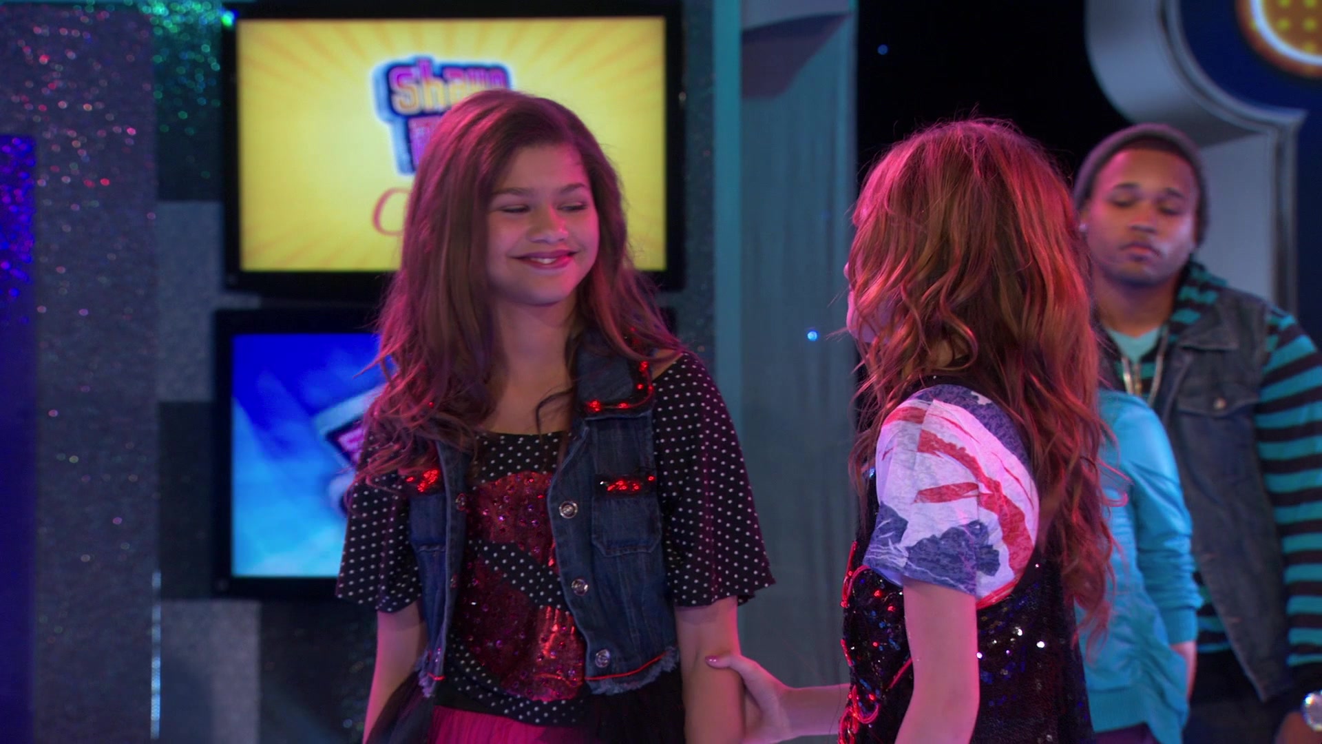 Shake_It_Up_S01E03_1080p_BTD_002760.jpg Shake_It_Up_S01E03_1080p_BTD_002760.jpg
