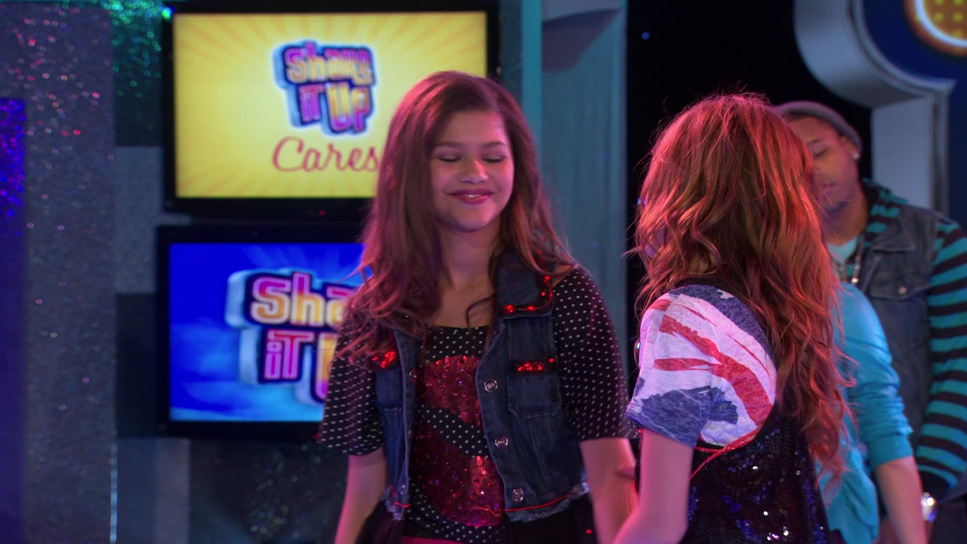 Shake_It_Up_S01E03_1080p_BTD_002761.jpg Shake_It_Up_S01E03_1080p_BTD_002761.jpg