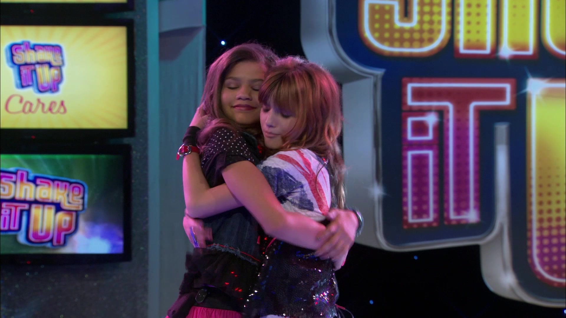 Shake_It_Up_S01E03_1080p_BTD_002897.jpg Shake_It_Up_S01E03_1080p_BTD_002897.jpg