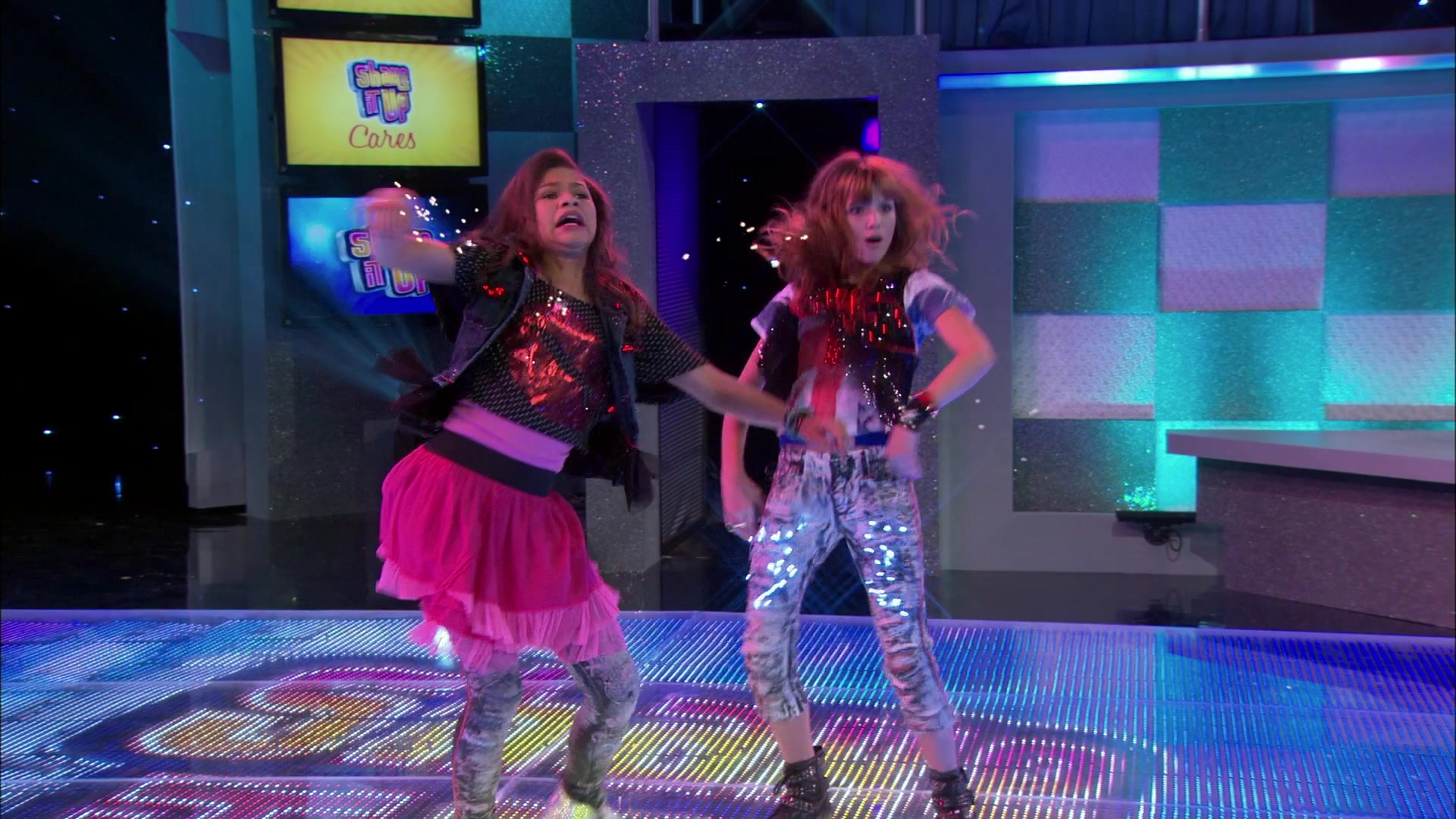 Shake_It_Up_S01E03_1080p_BTD_002912.jpg Shake_It_Up_S01E03_1080p_BTD_002912.jpg