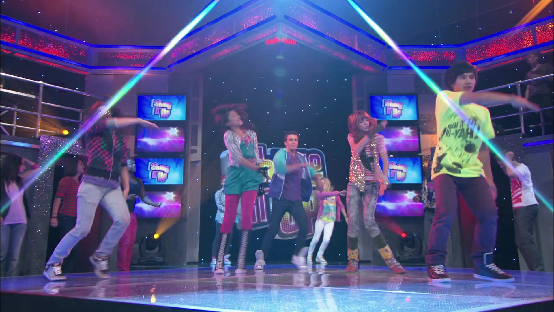 Shake_It_Up_S01E04_1080p_BTD_000037.jpg Shake_It_Up_S01E04_1080p_BTD_000037.jpg