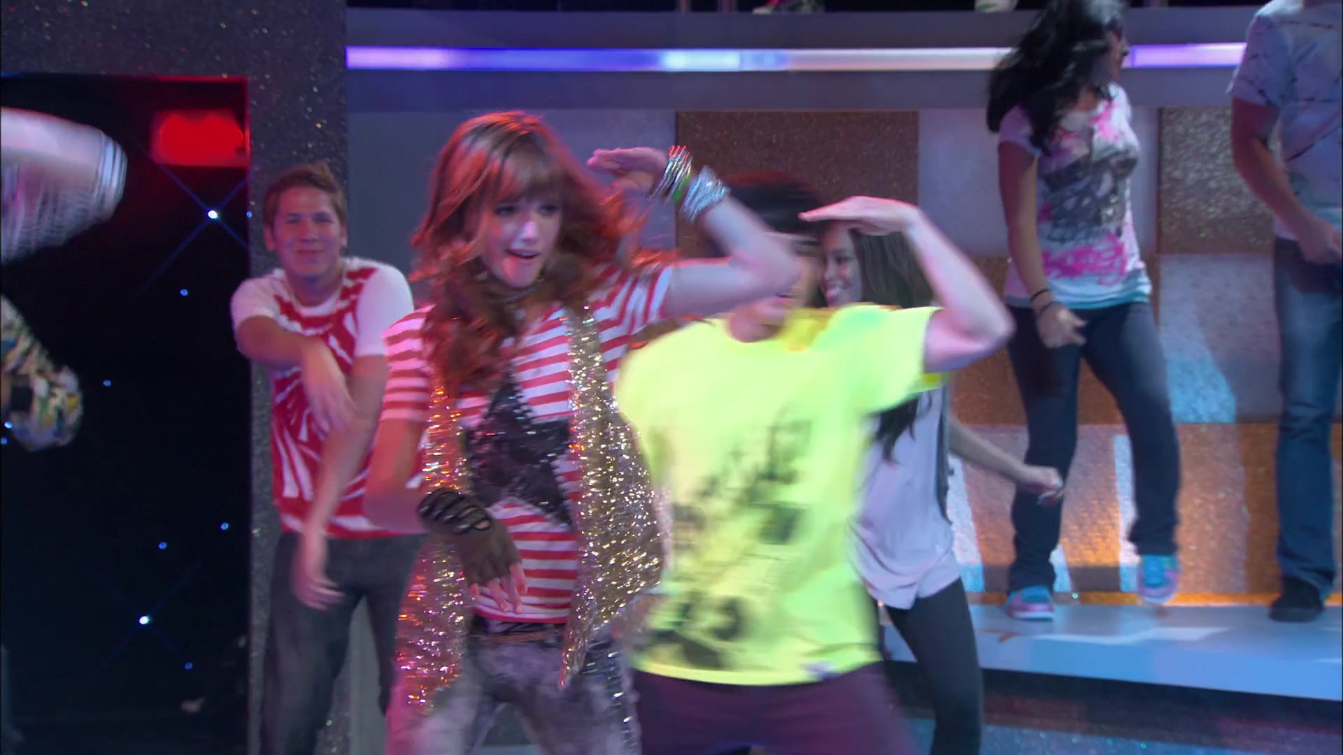 Shake_It_Up_S01E04_1080p_BTD_000042.jpg Shake_It_Up_S01E04_1080p_BTD_000042.jpg