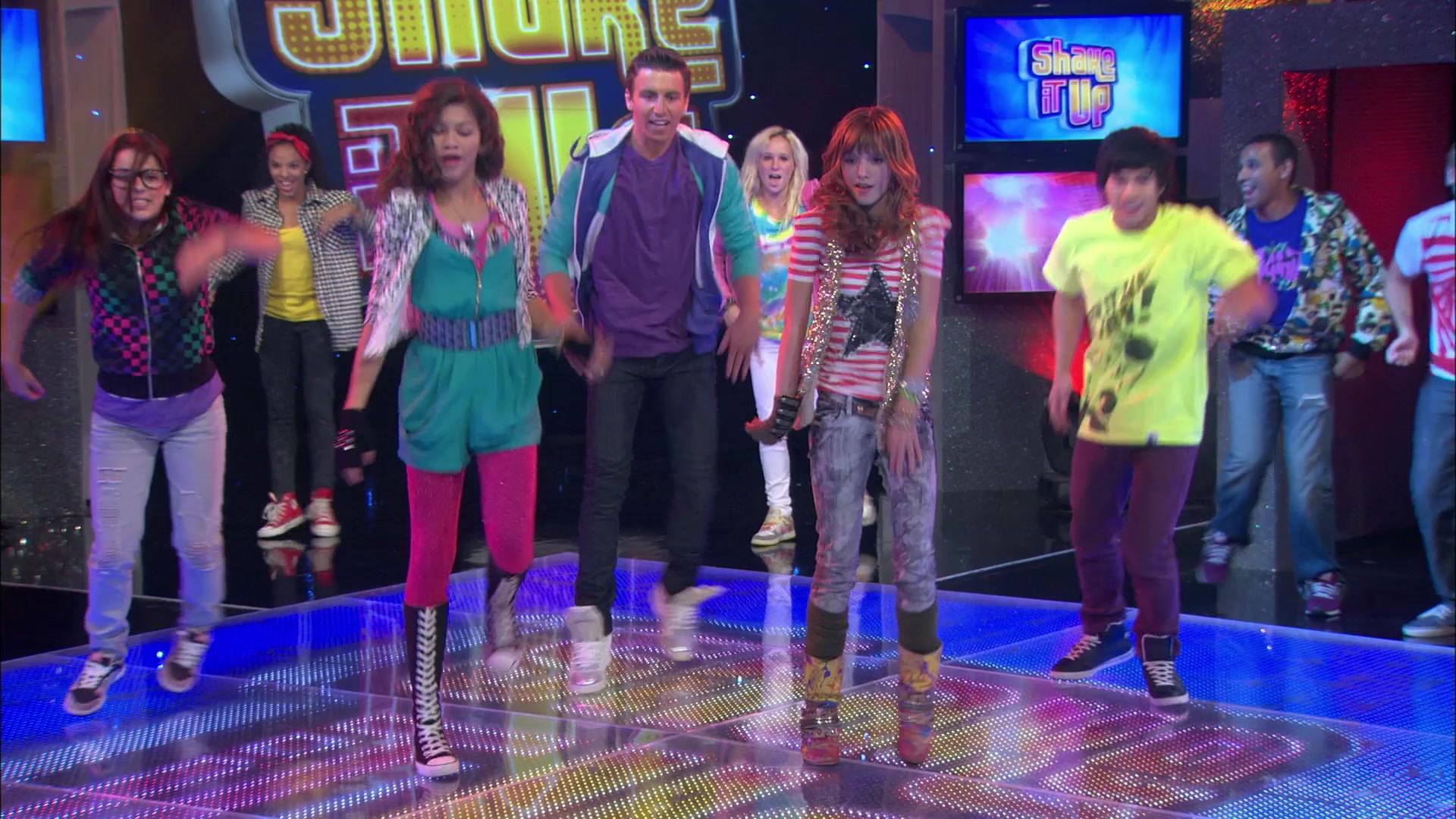 Shake_It_Up_S01E04_1080p_BTD_000043.jpg Shake_It_Up_S01E04_1080p_BTD_000043.jpg