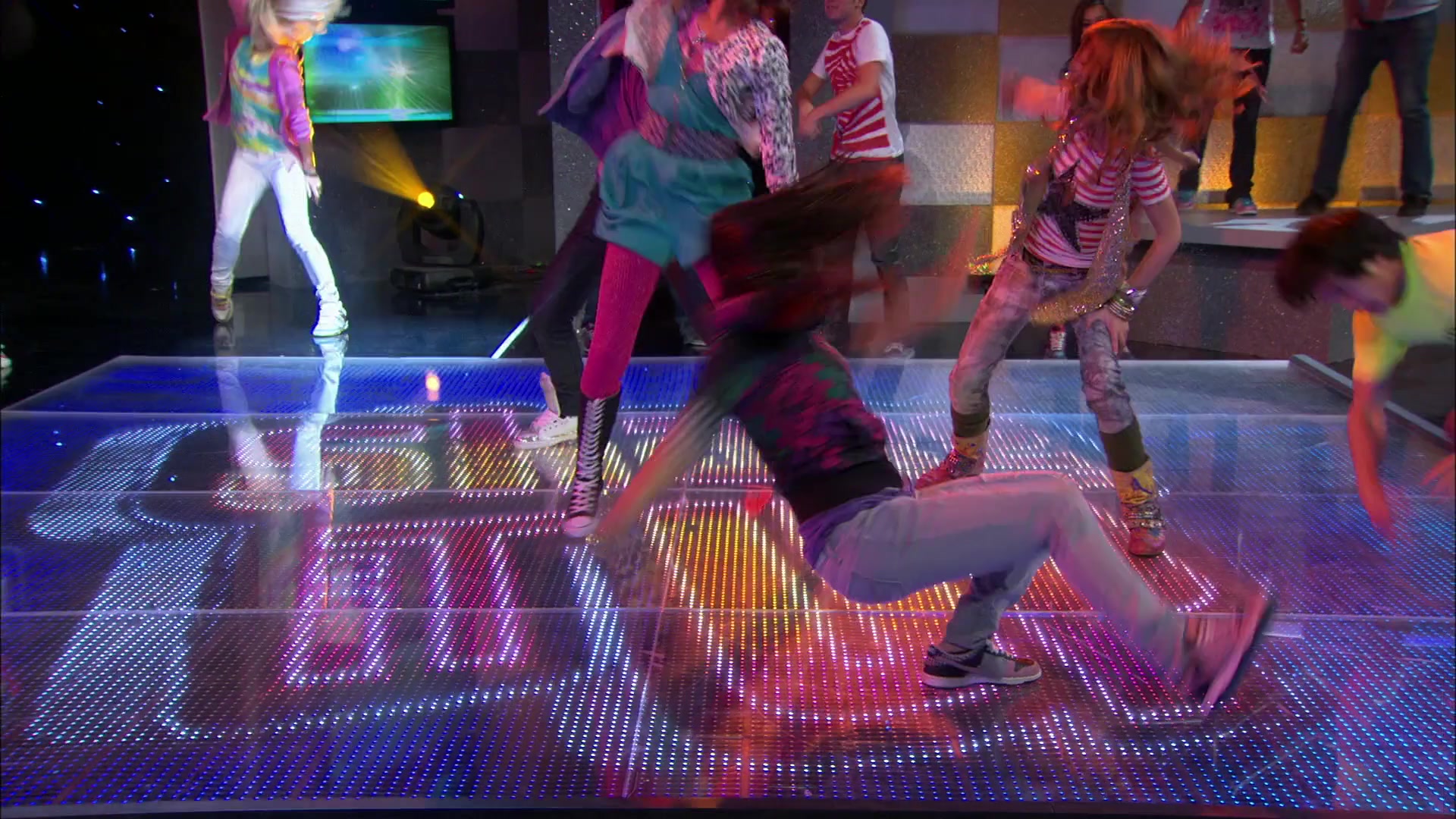 Shake_It_Up_S01E04_1080p_BTD_000066.jpg Shake_It_Up_S01E04_1080p_BTD_000066.jpg