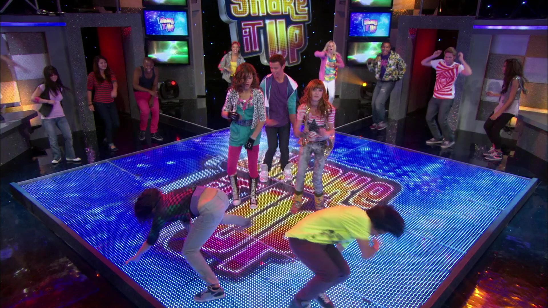 Shake_It_Up_S01E04_1080p_BTD_000075.jpg Shake_It_Up_S01E04_1080p_BTD_000075.jpg