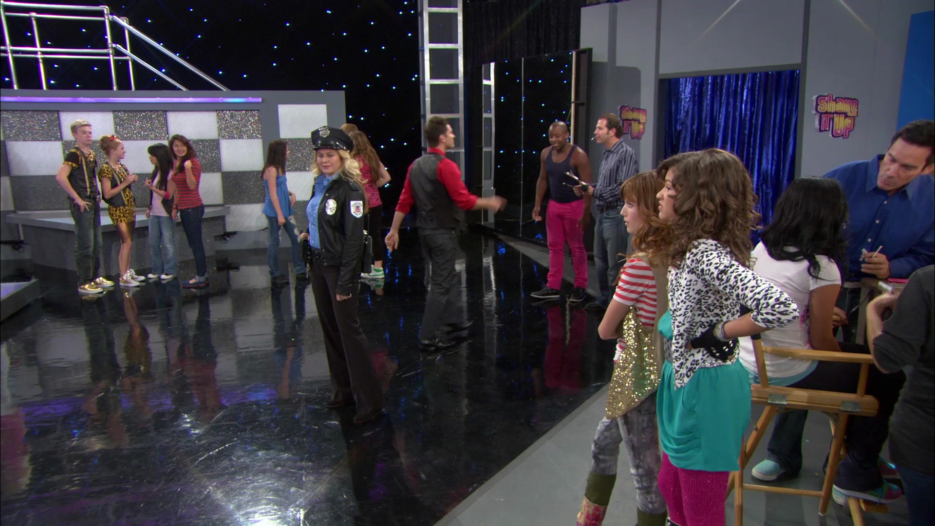Shake_It_Up_S01E04_1080p_BTD_000204.jpg Shake_It_Up_S01E04_1080p_BTD_000204.jpg